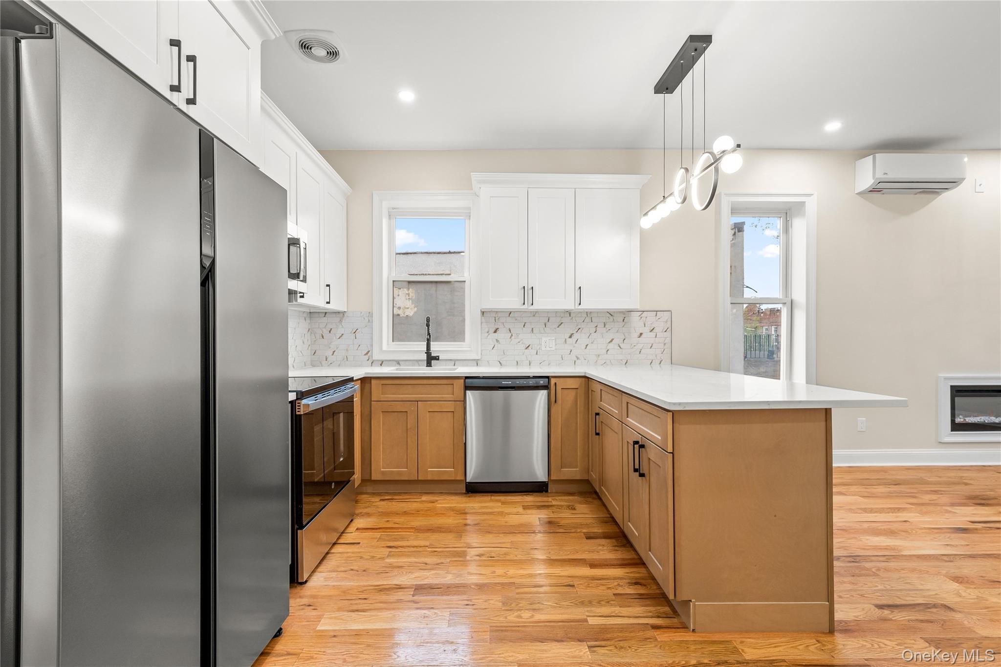 Single Family Watkins  Brooklyn, NY 11212, MLS-990208-28