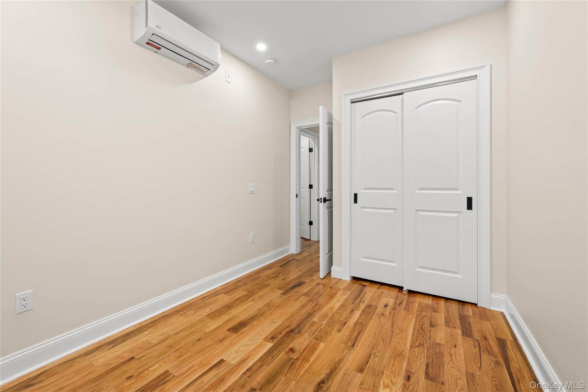 Single Family Watkins  Brooklyn, NY 11212, MLS-990208-36