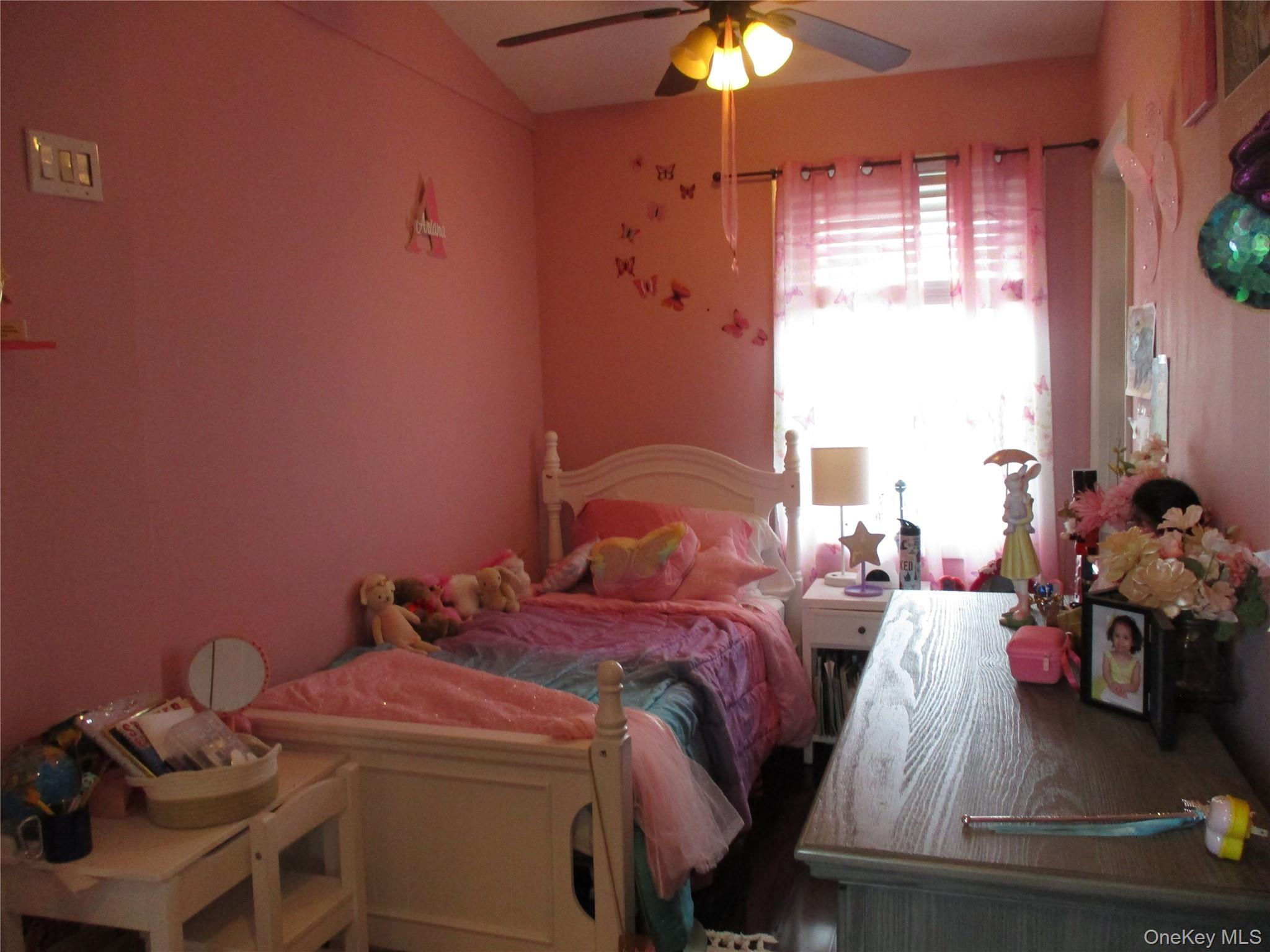 Single Family Kopf  Nassau County, NY 11710, MLS-990214-15