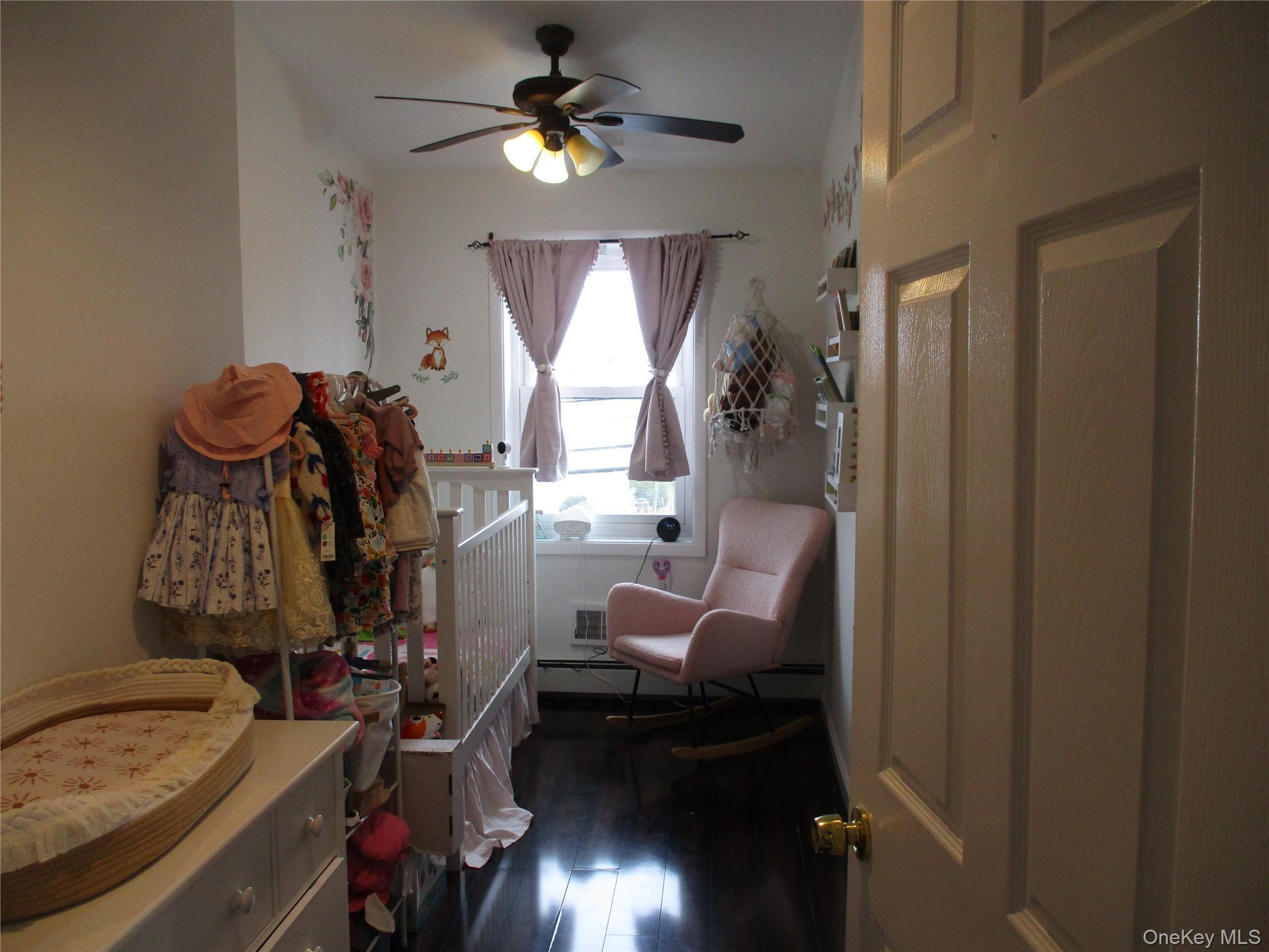 Single Family Kopf  Nassau County, NY 11710, MLS-990214-18