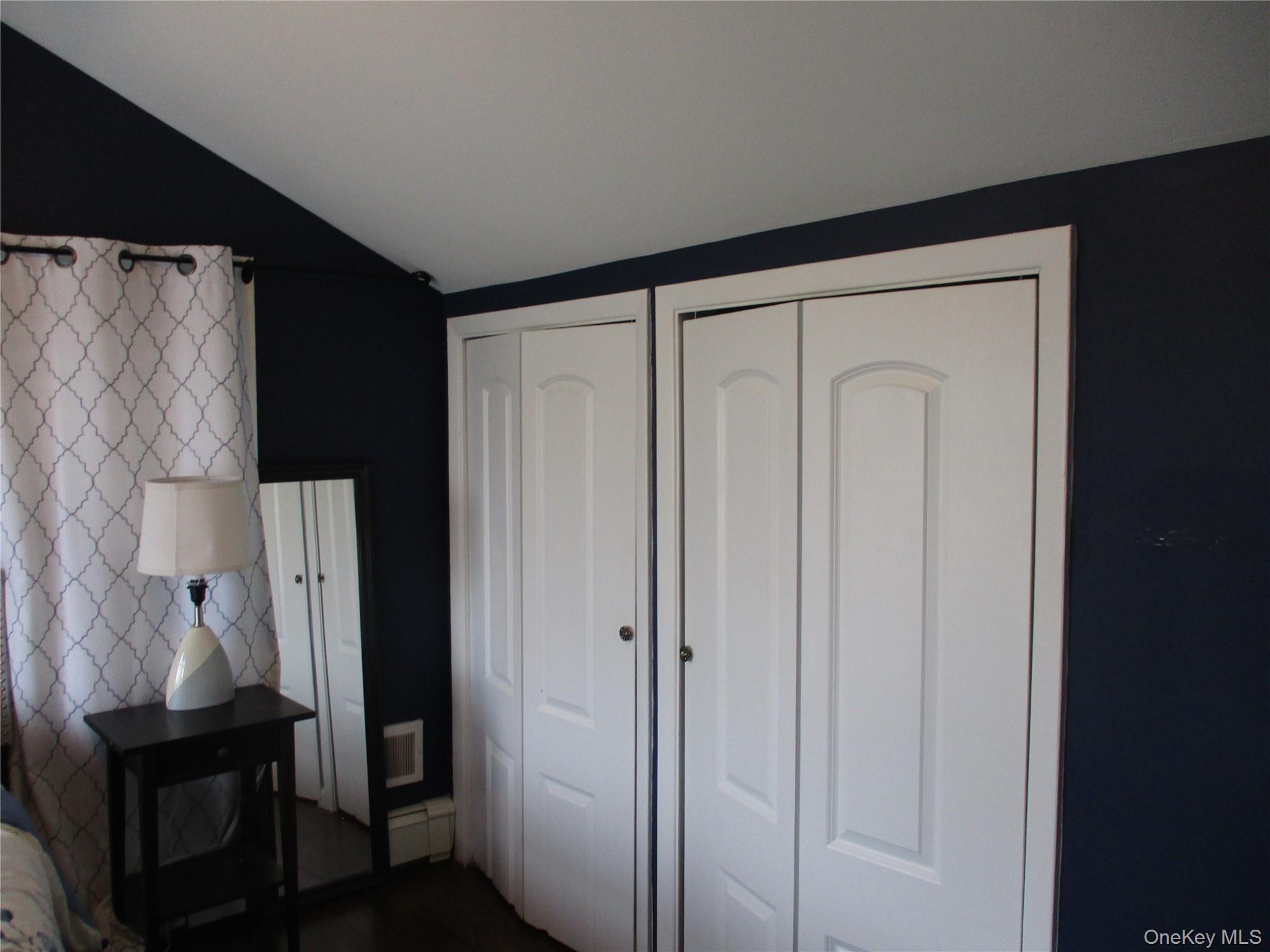 Single Family Kopf  Nassau County, NY 11710, MLS-990214-20