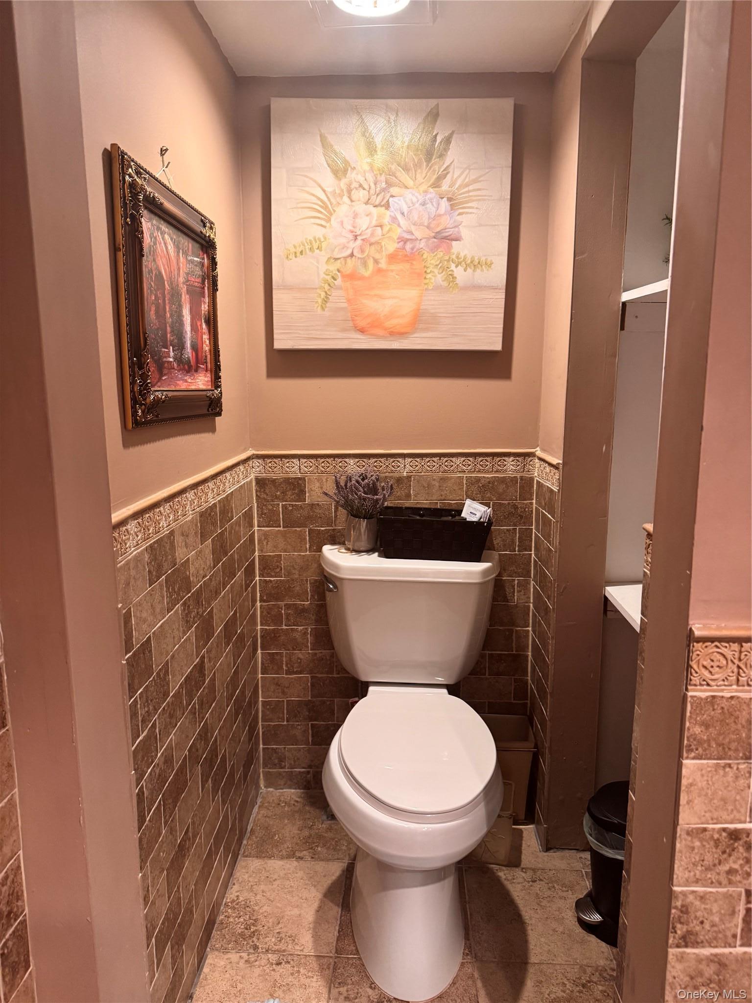 Single Family Kopf  Nassau County, NY 11710, MLS-990214-21