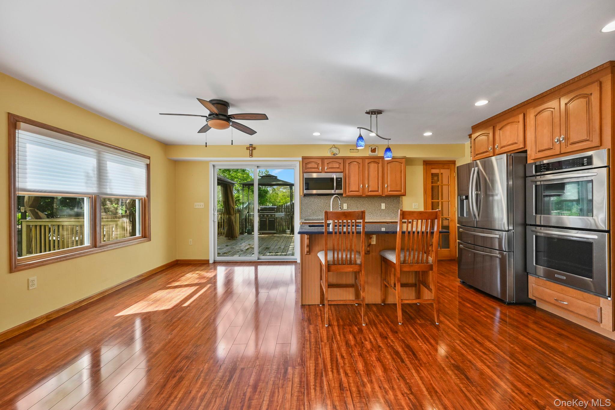 Single Family Croydon  Westchester County, NY 10710, MLS-990221-16