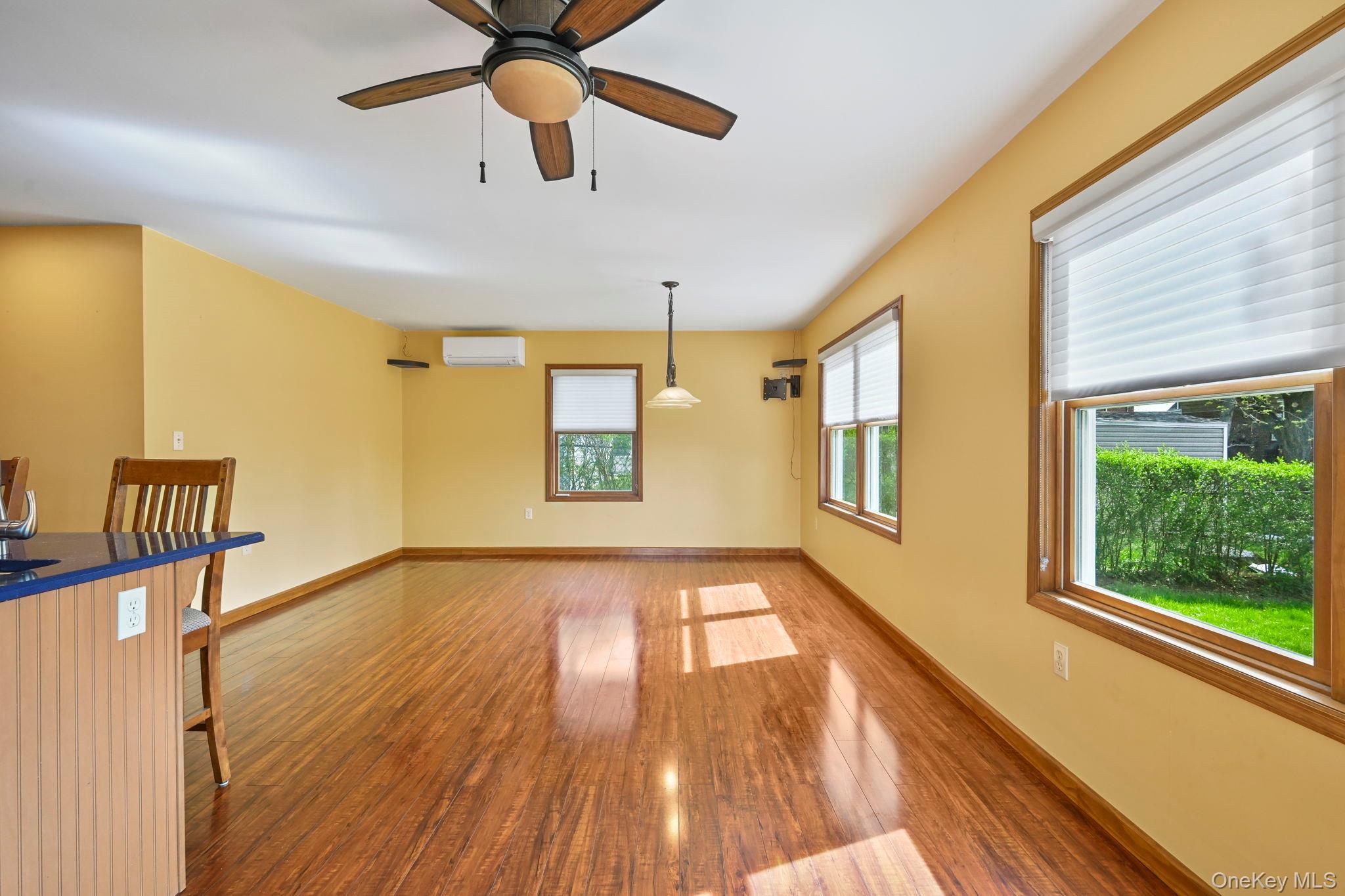 Single Family Croydon  Westchester County, NY 10710, MLS-990221-23
