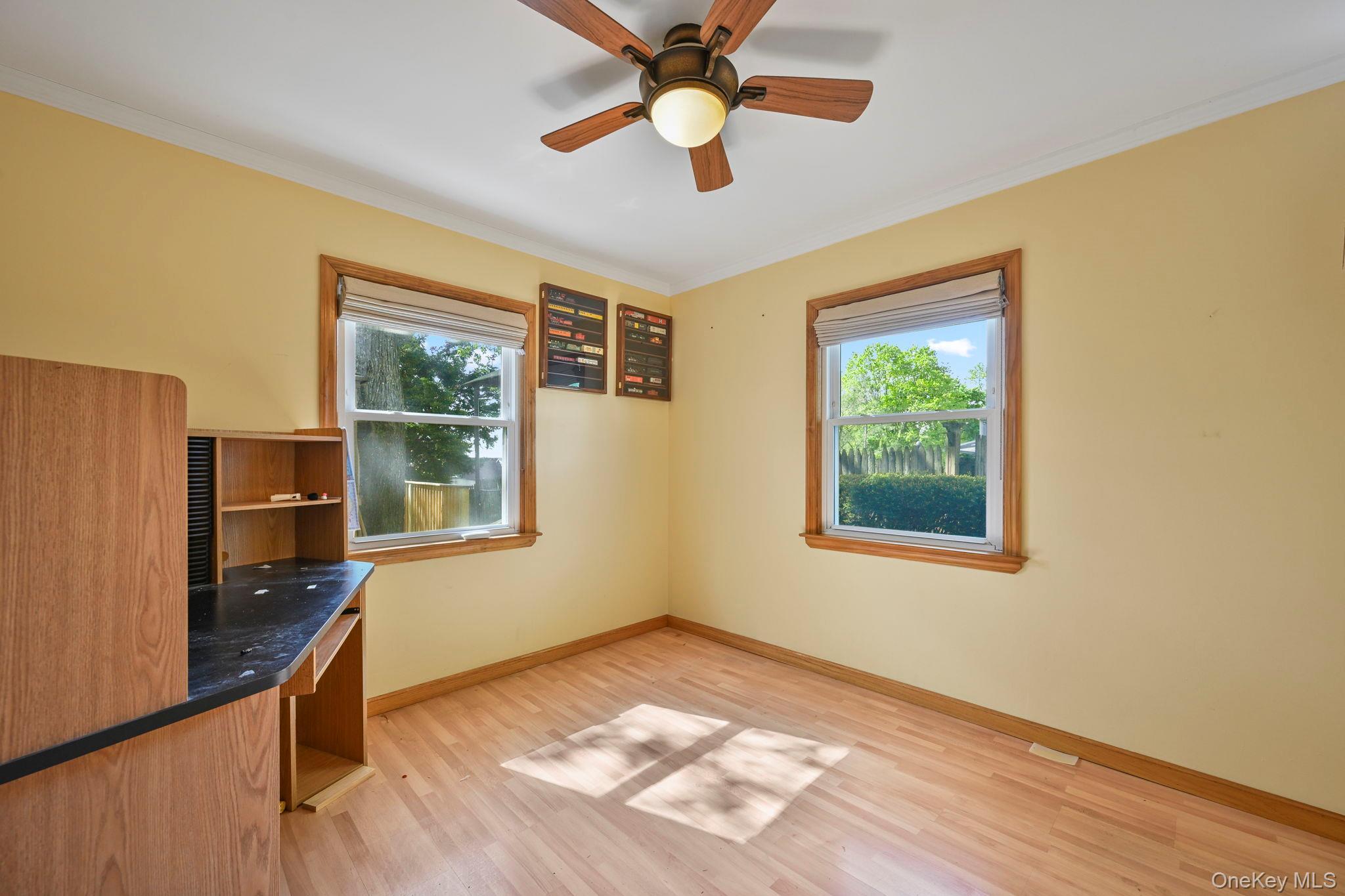 Single Family Croydon  Westchester County, NY 10710, MLS-990221-27