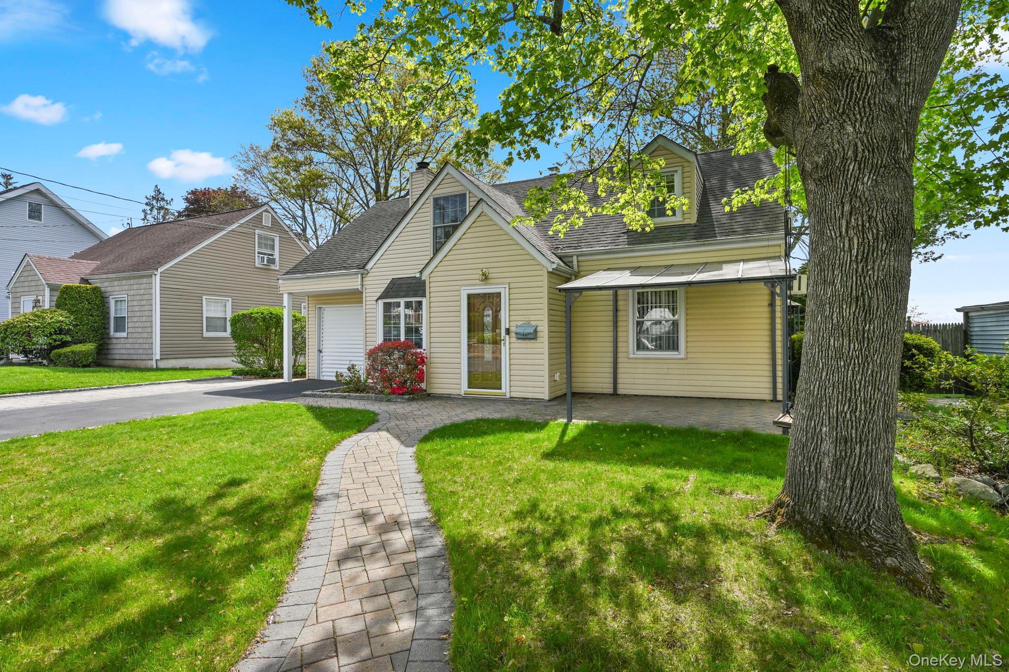 Single Family Croydon  Westchester County, NY 10710, MLS-990221-3