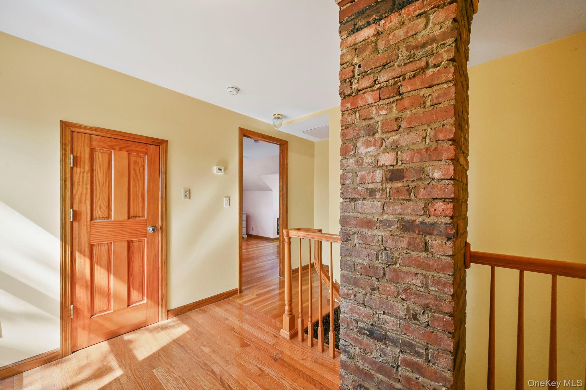 Single Family Croydon  Westchester County, NY 10710, MLS-990221-30