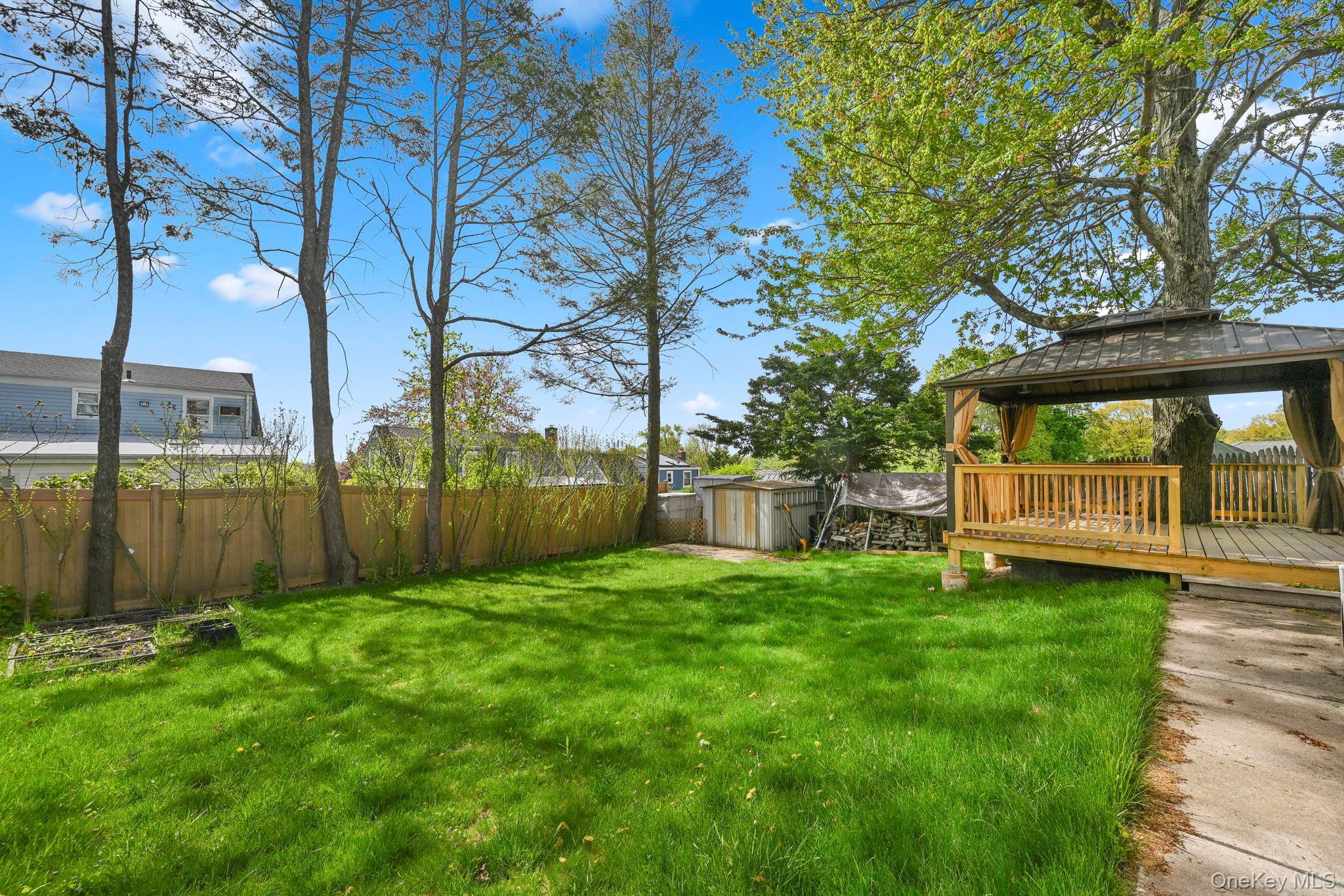 Single Family Croydon  Westchester County, NY 10710, MLS-990221-46