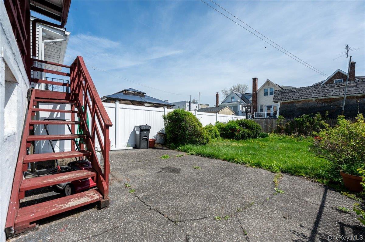 Single Family Pennyfield  Bronx, NY 10465, MLS-990234-20