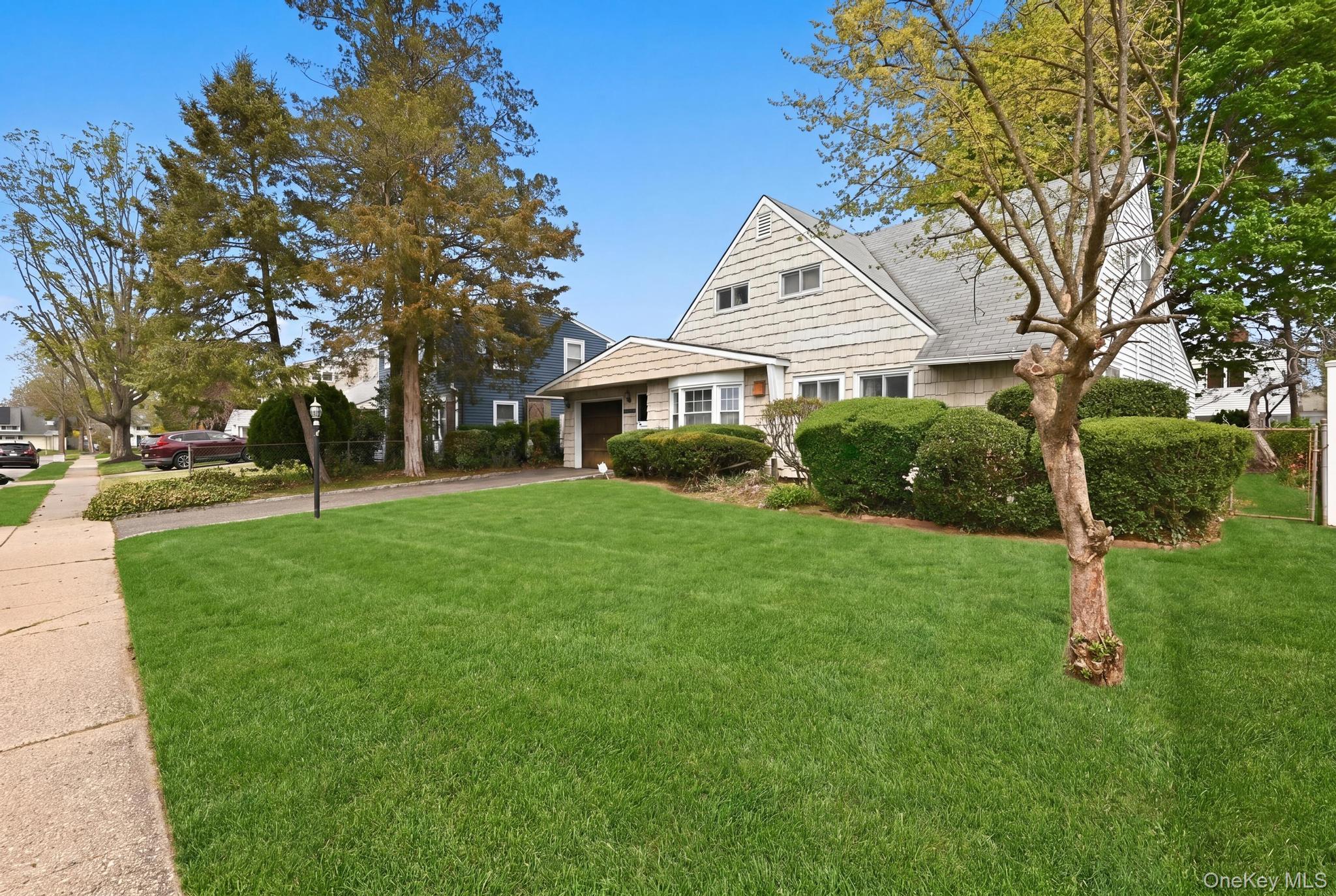 Single Family Bird  Nassau County, NY 11801, MLS-990236-15