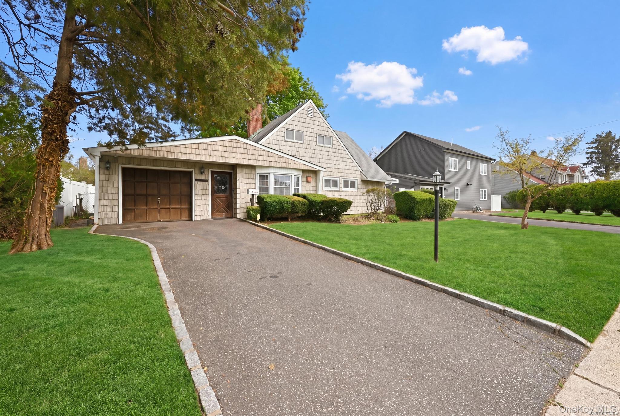 Single Family Bird  Nassau County, NY 11801, MLS-990236-2