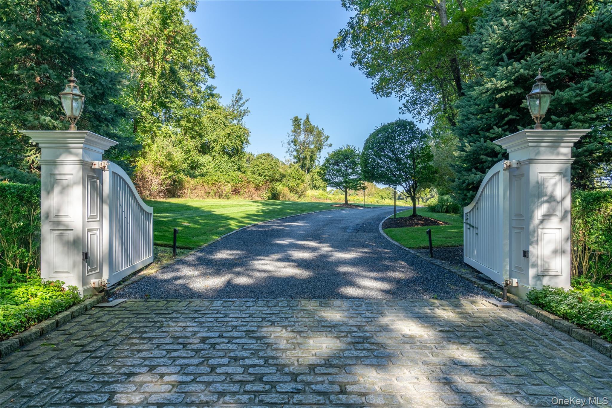 Single Family Short Beach Road Suffolk County, NY 11780, MLS-990237-5