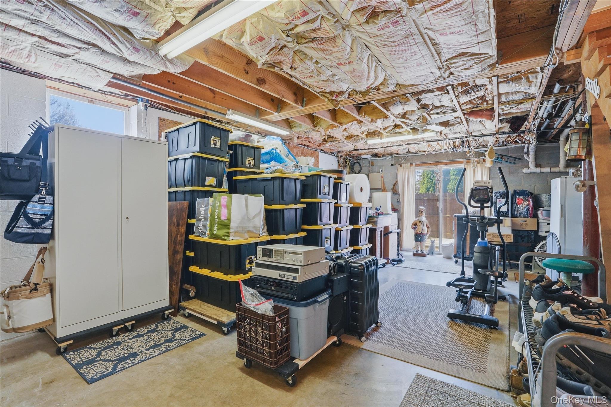 Single Family Mountain View  Ulster County, NY 12443, MLS-990245-33