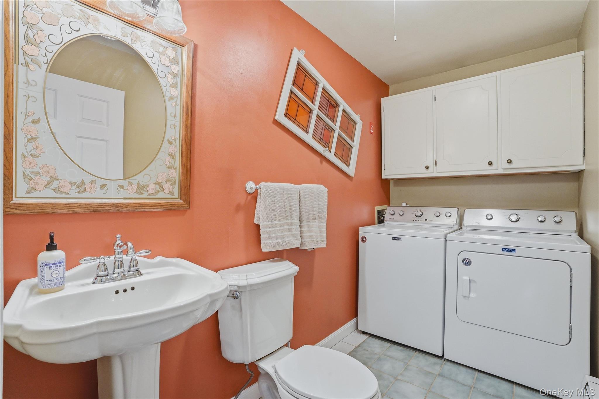 Single Family Mountain View  Ulster County, NY 12443, MLS-990245-8