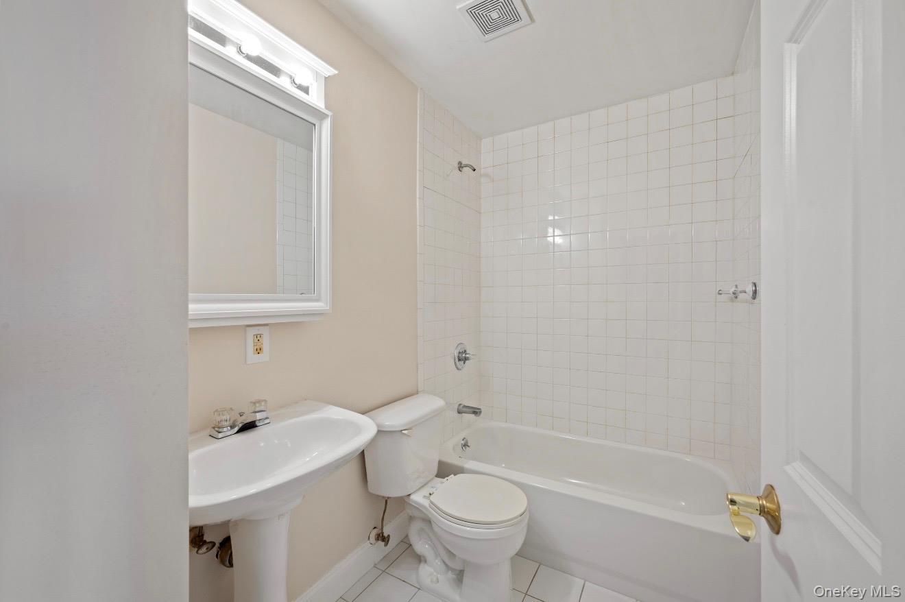 Single Family Juniper Valley Road  Queens, NY 11379, MLS-990256-31