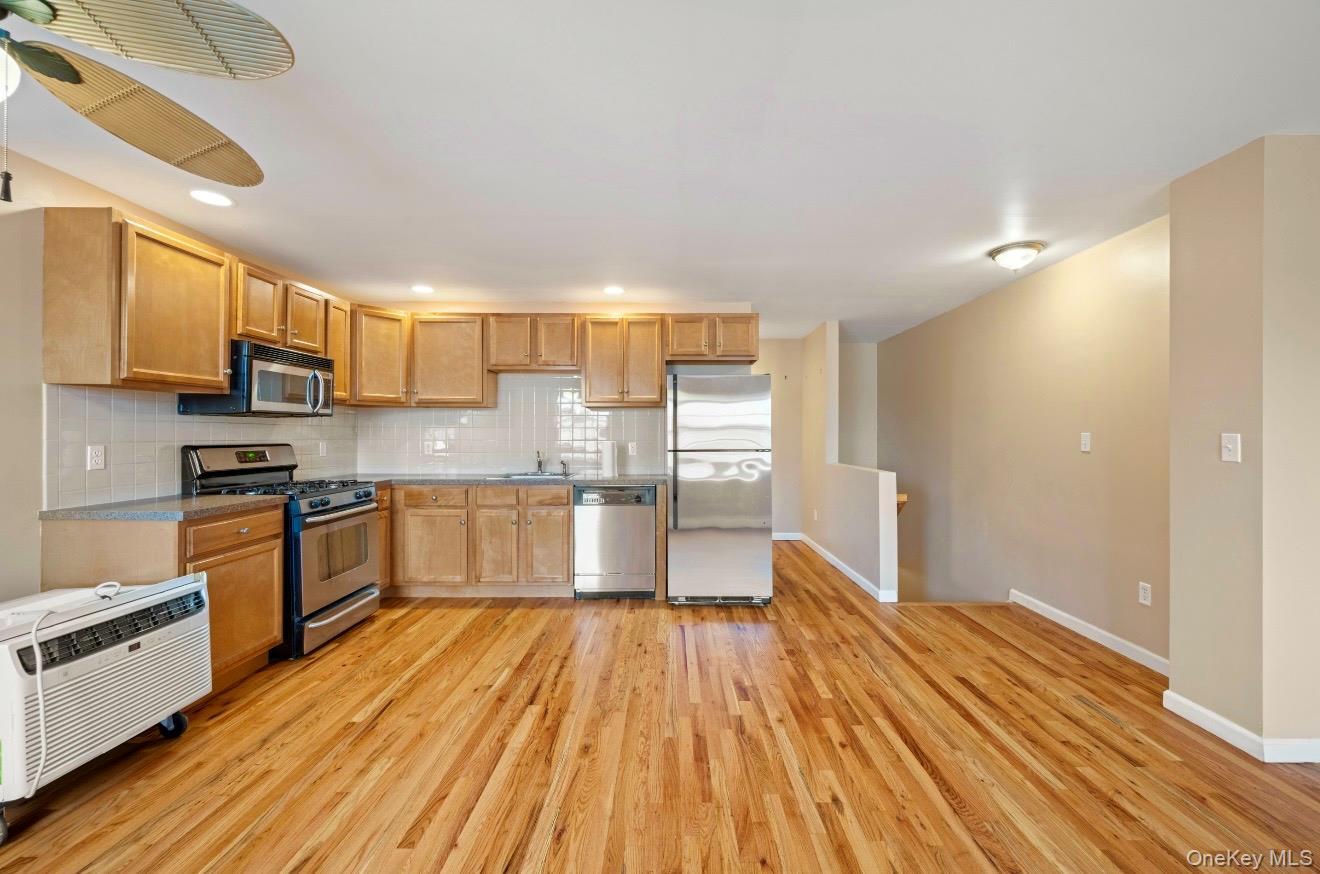 Single Family Juniper Valley Road  Queens, NY 11379, MLS-990256-34