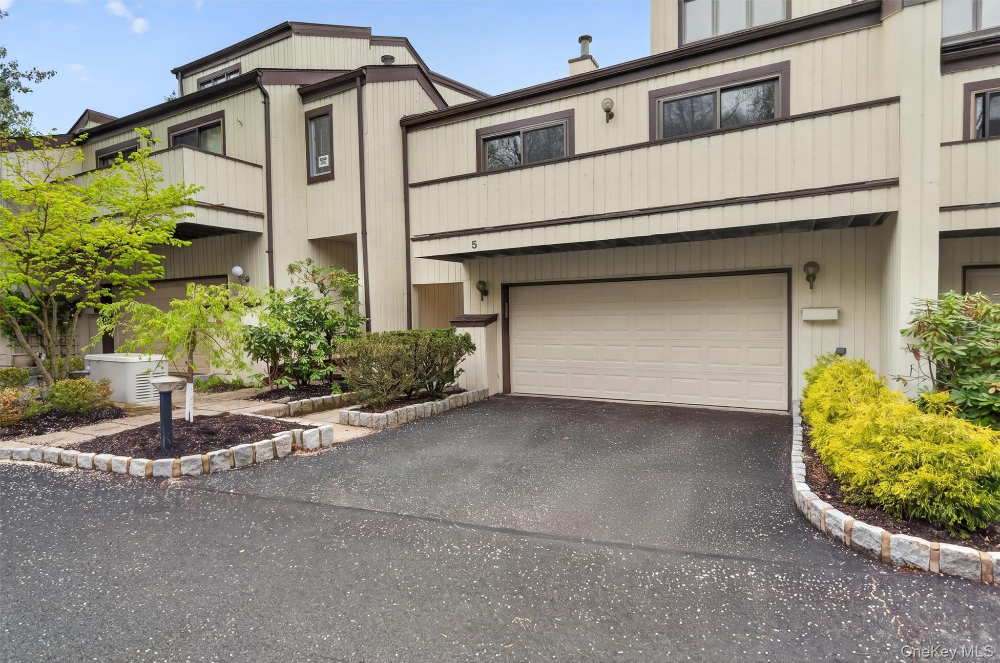 Single Family Bannock Court  Rockland County, NY 10901, MLS-990259-41