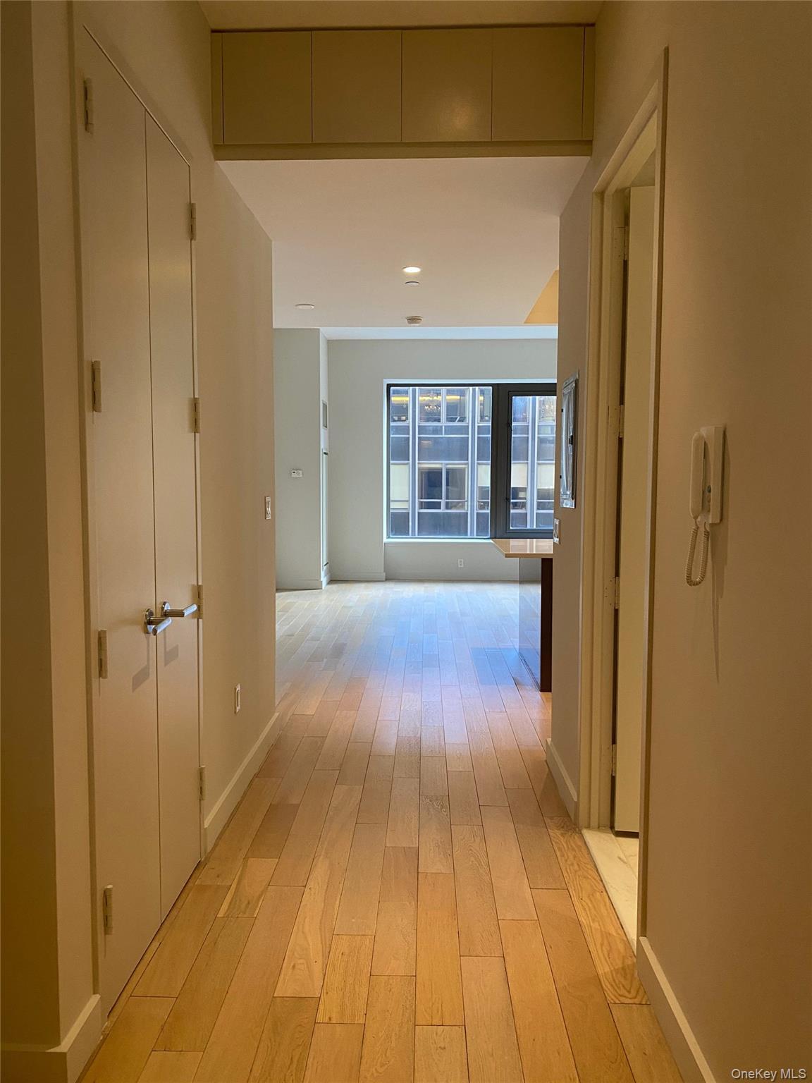 Condo Wall  Manhattan, NY 10005, MLS-990299-7