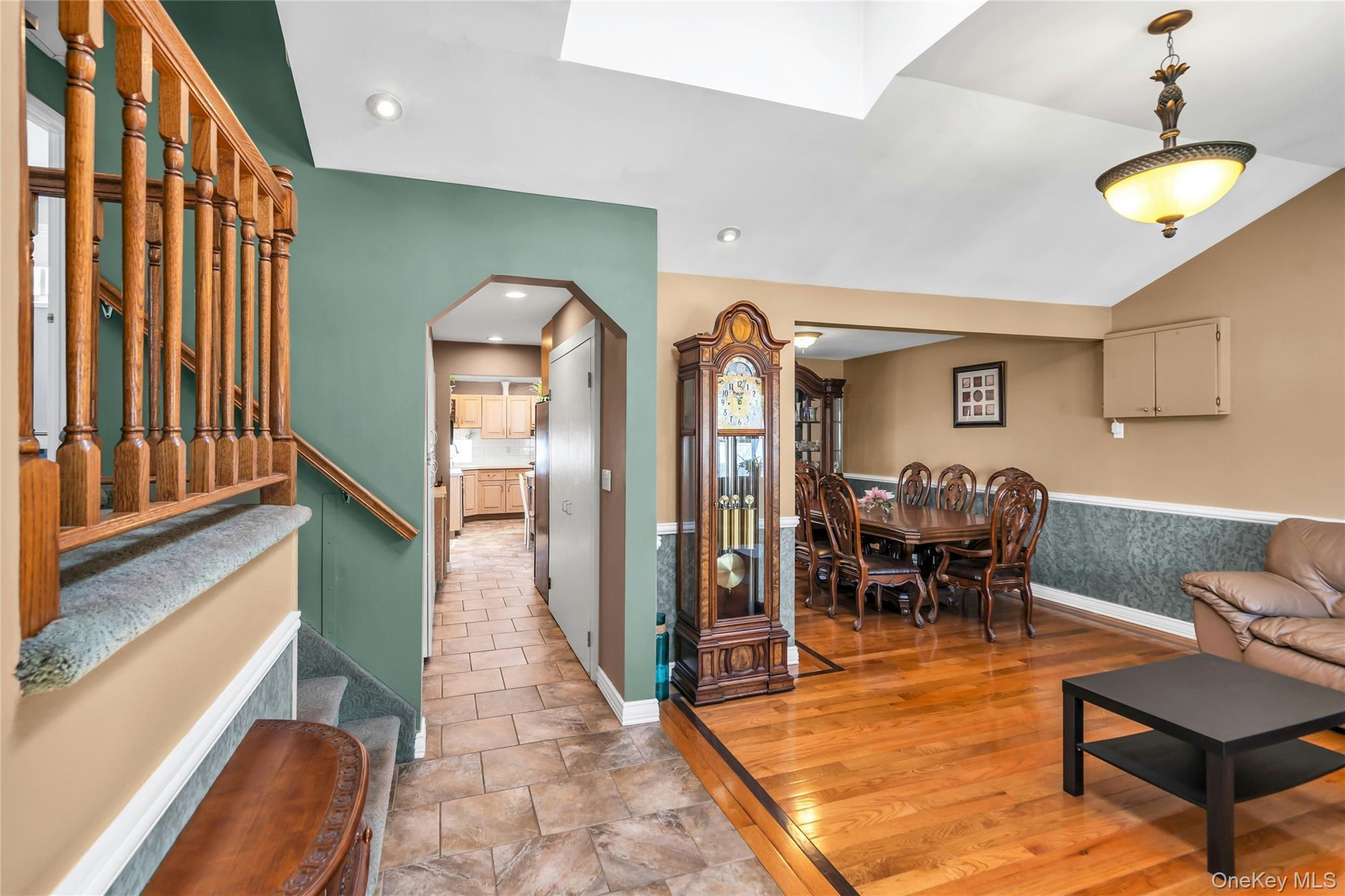 Single Family Peachtree Lane  Nassau County, NY 11801, MLS-990344-23