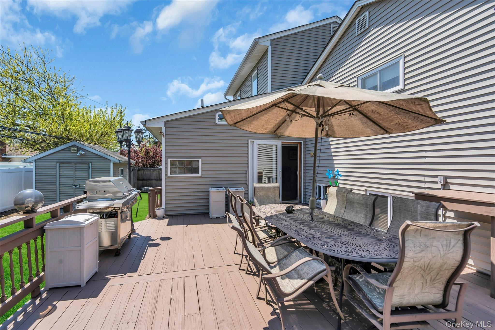 Single Family Peachtree Lane  Nassau County, NY 11801, MLS-990344-29