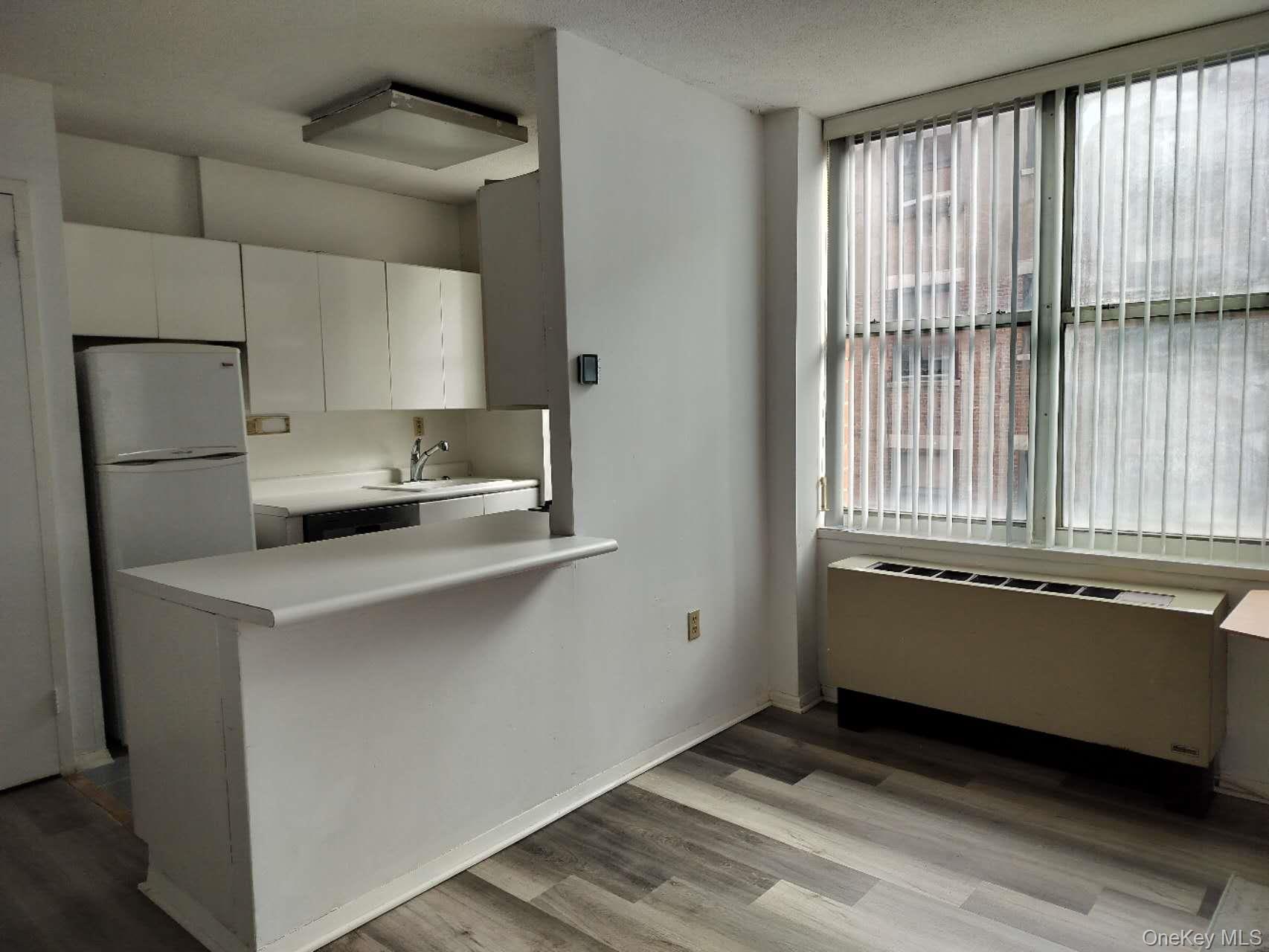 Apartment 112th  Manhattan, NY 10025, MLS-990367-5