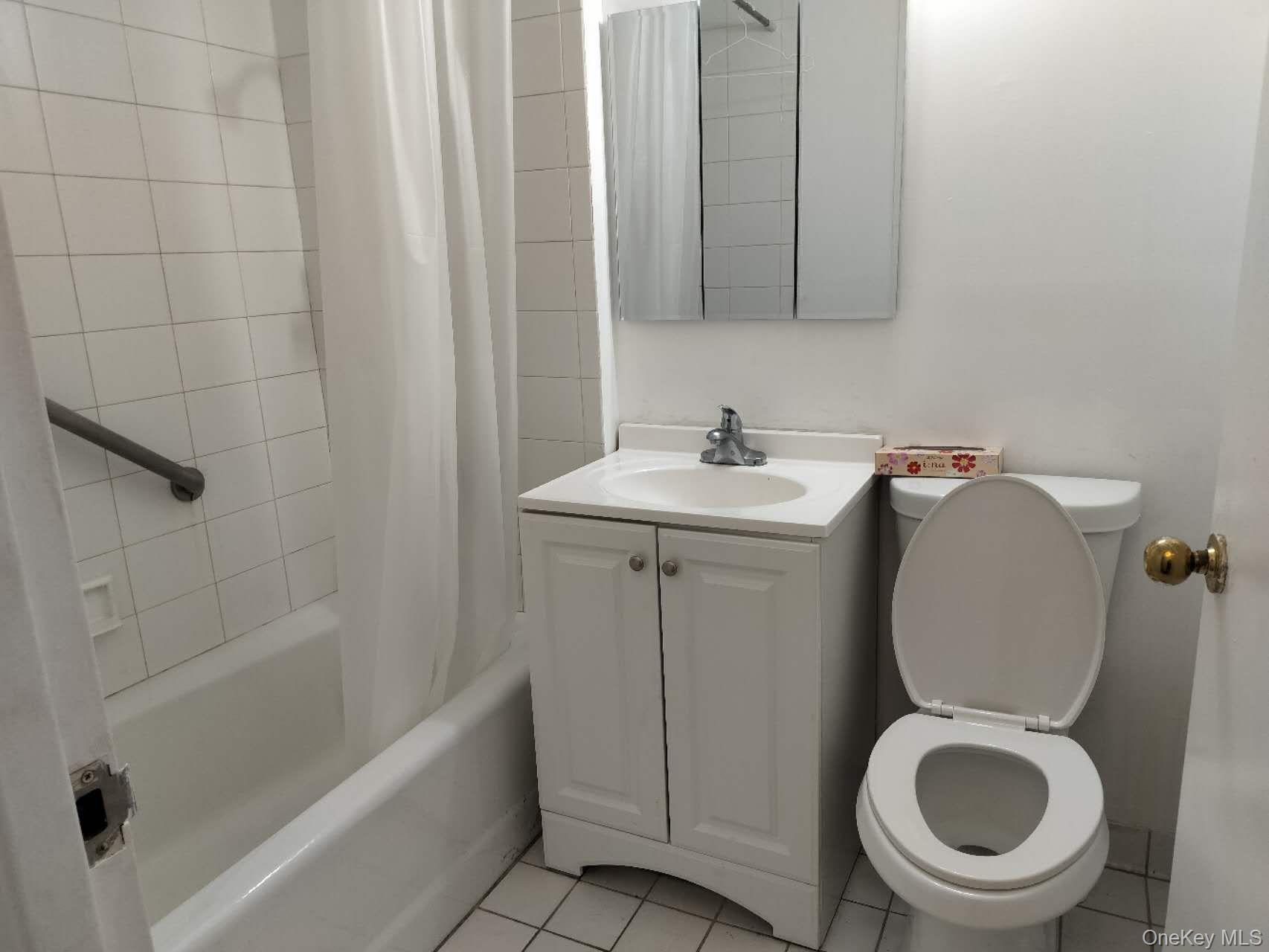 Apartment 112th  Manhattan, NY 10025, MLS-990367-8