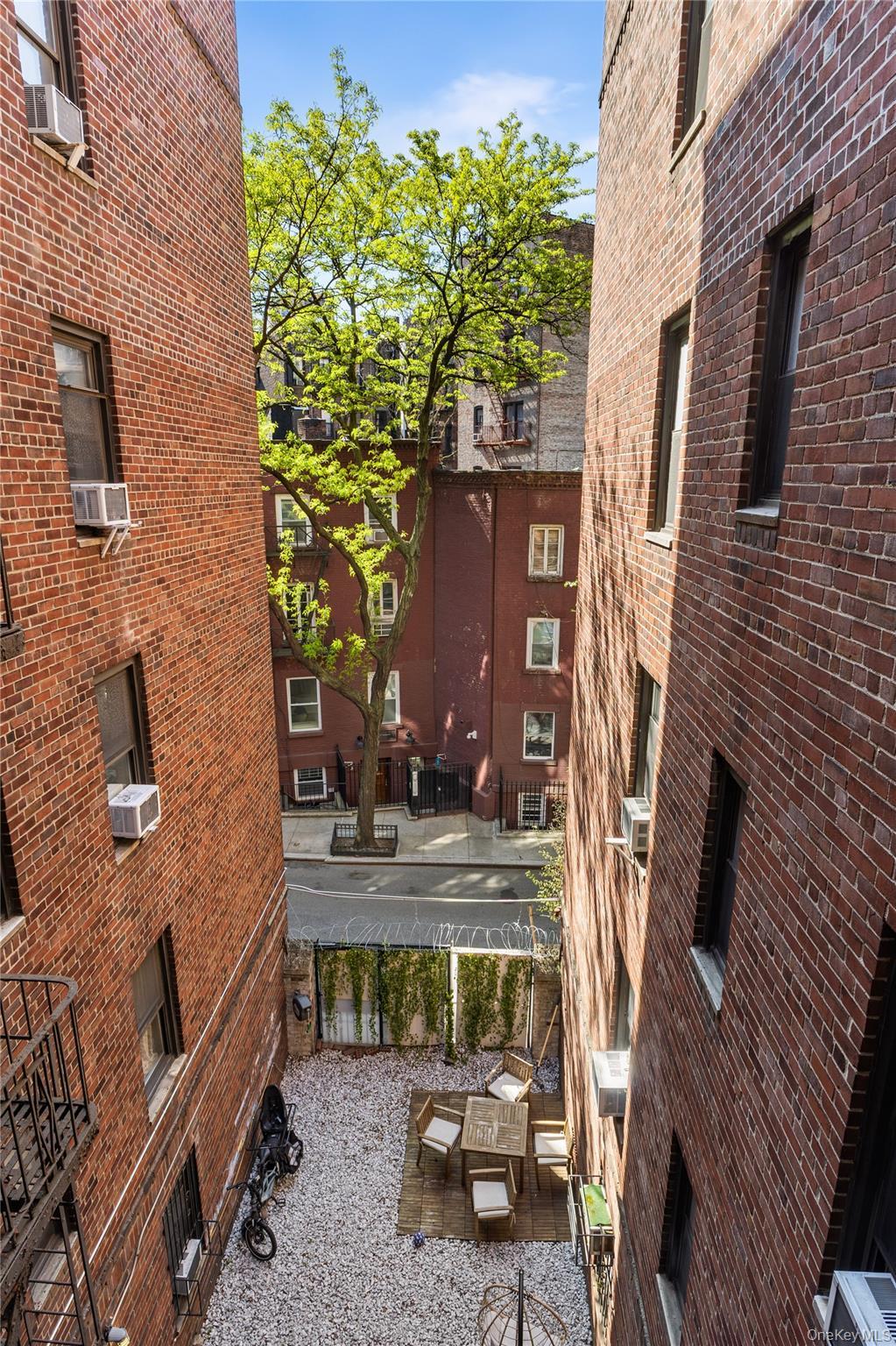 Coop Sixth  Manhattan, NY 10014, MLS-990370-10
