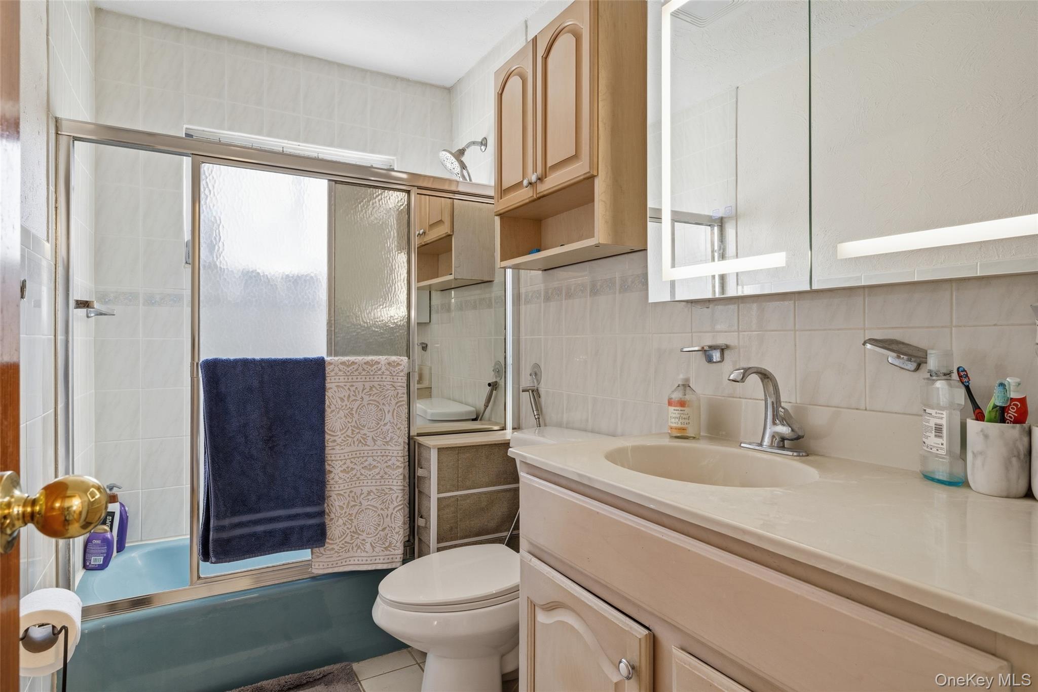 Single Family Edwards Boulevard Nassau County, NY 11580, MLS-990374-14