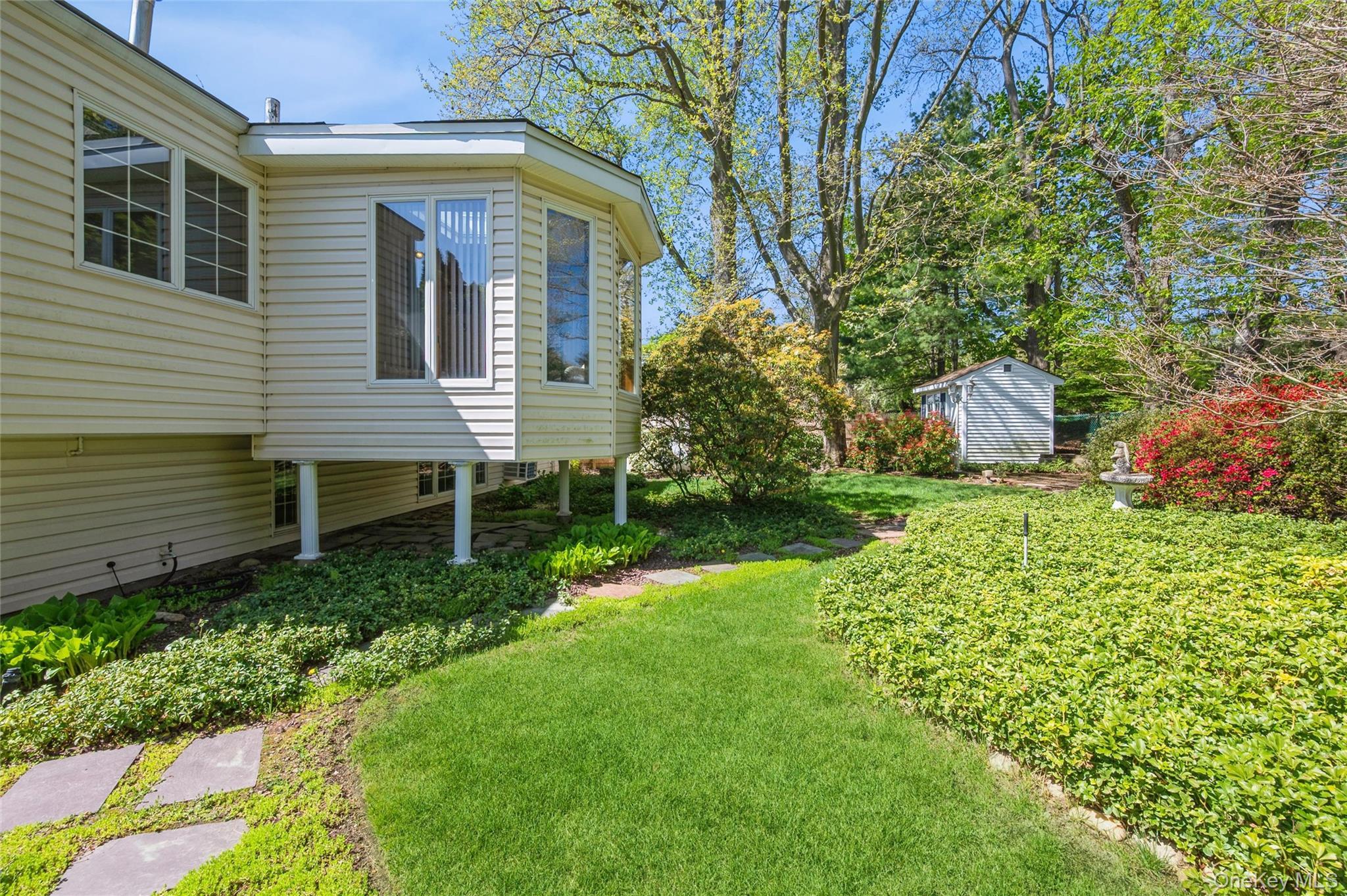 Single Family Wren  Suffolk County, NY 11768, MLS-990377-30