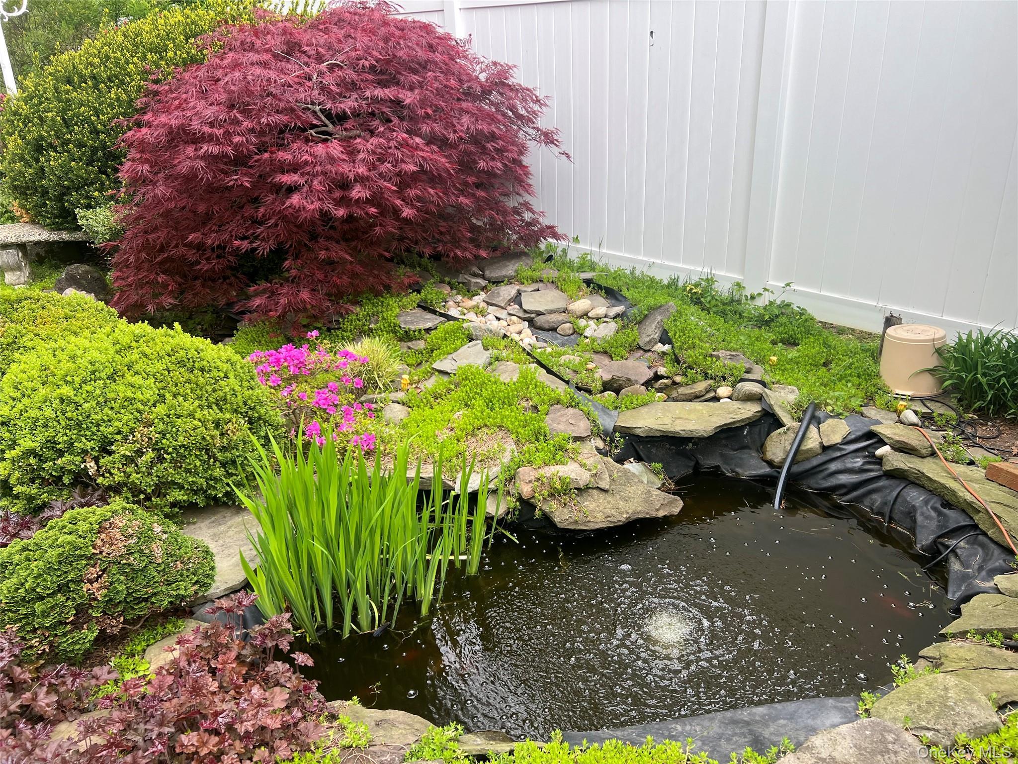 Single Family Wren  Suffolk County, NY 11768, MLS-990377-9