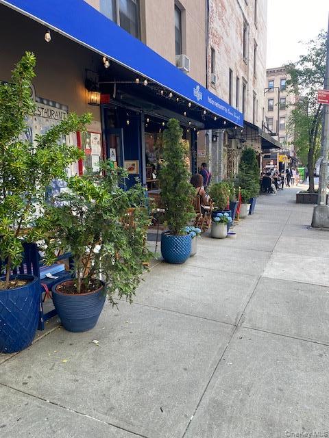 Single Family 47th  Manhattan, NY 10036, MLS-990379-4