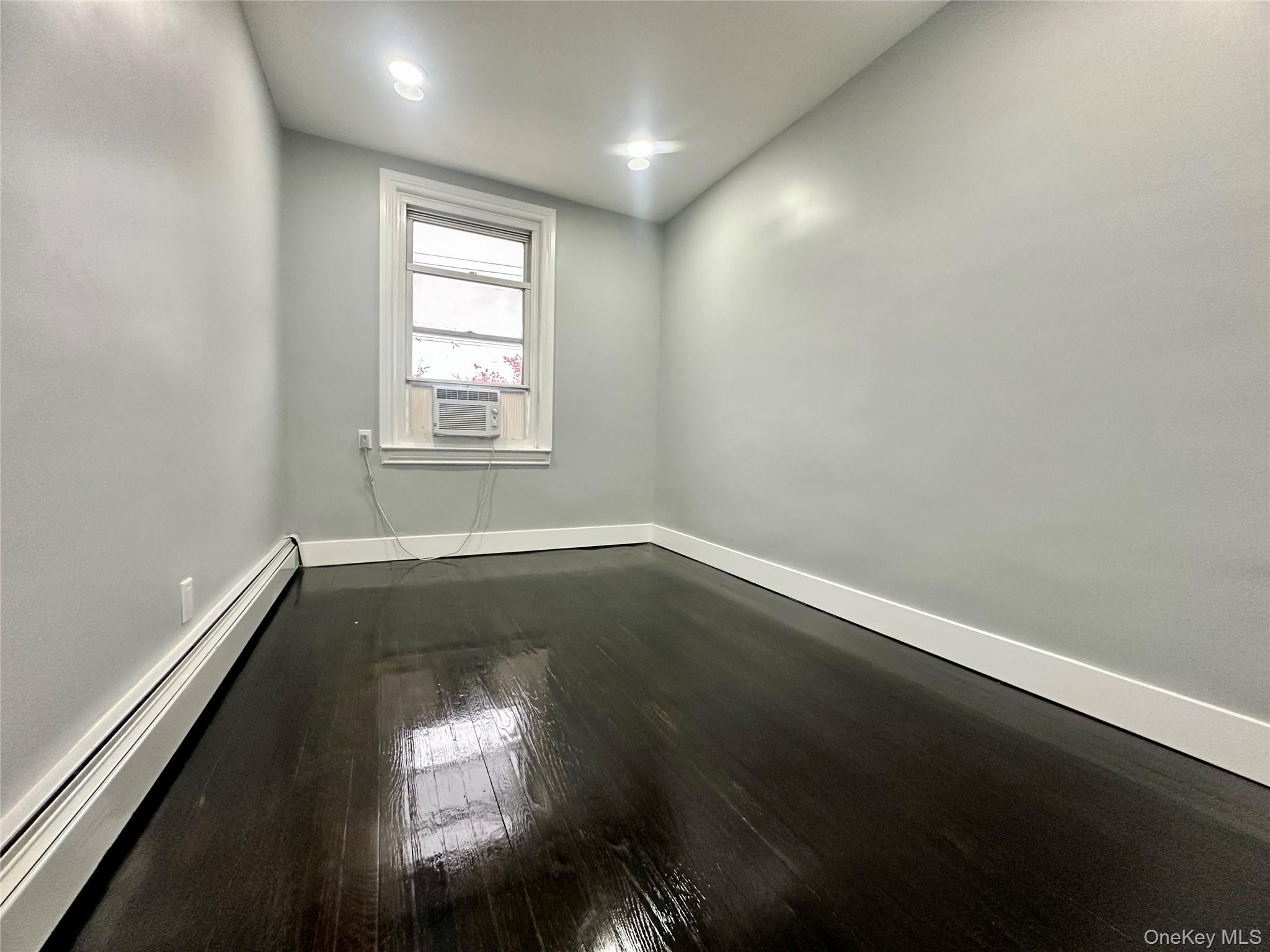 Single Family 187th  Queens, NY 11423, MLS-990382-15