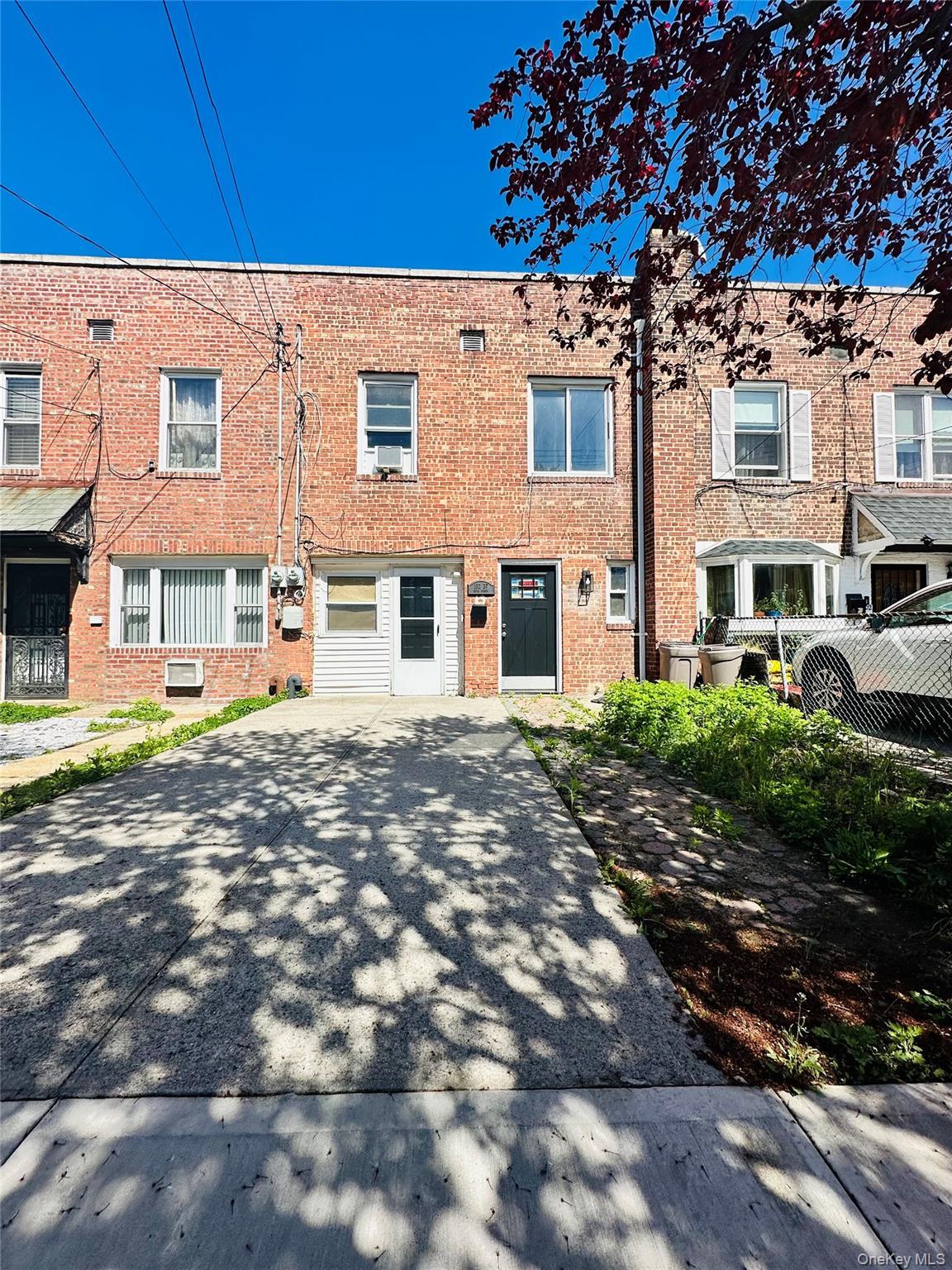 Single Family 187th  Queens, NY 11423, MLS-990382-2