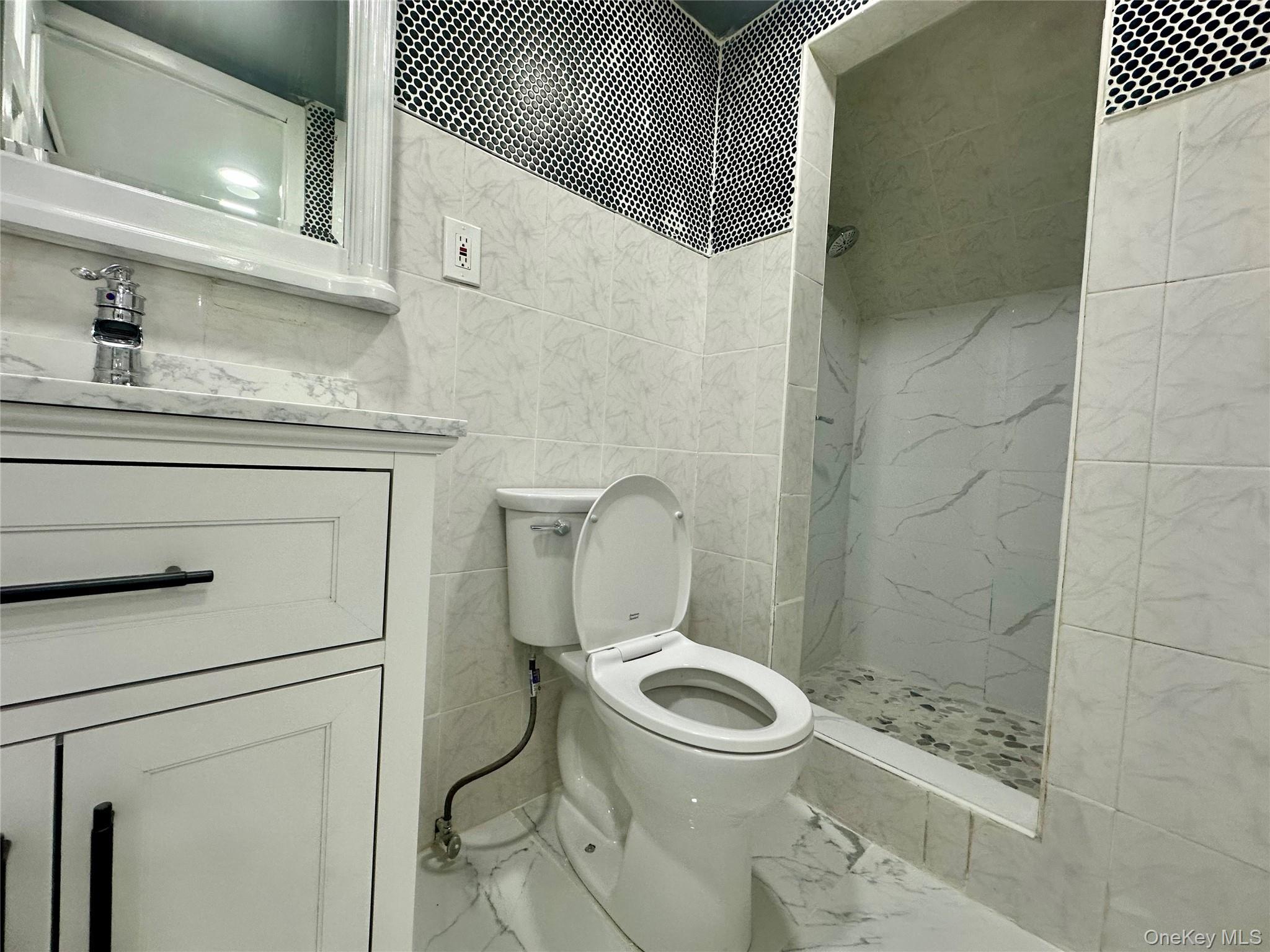 Single Family 187th  Queens, NY 11423, MLS-990382-22