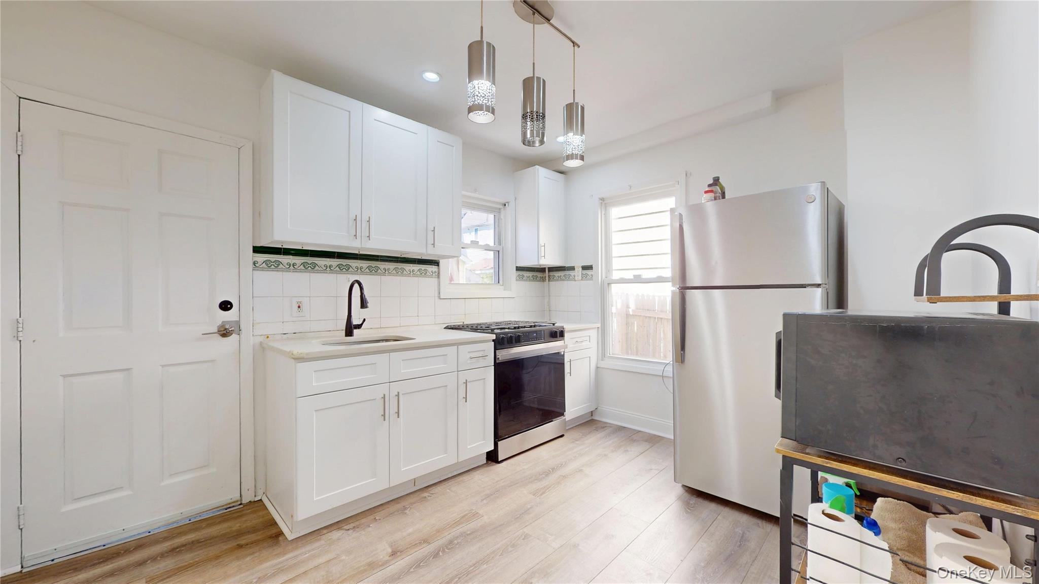 Single Family 82nd  Queens, NY 11385, MLS-990391-8