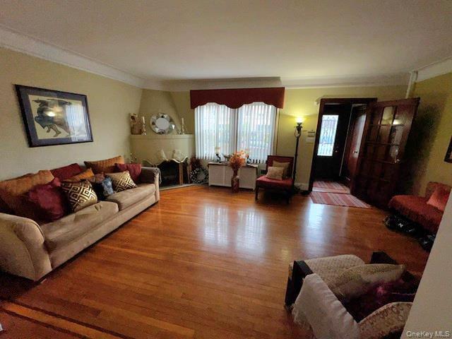 Single Family 141st  Queens, NY 11413, MLS-990398-2