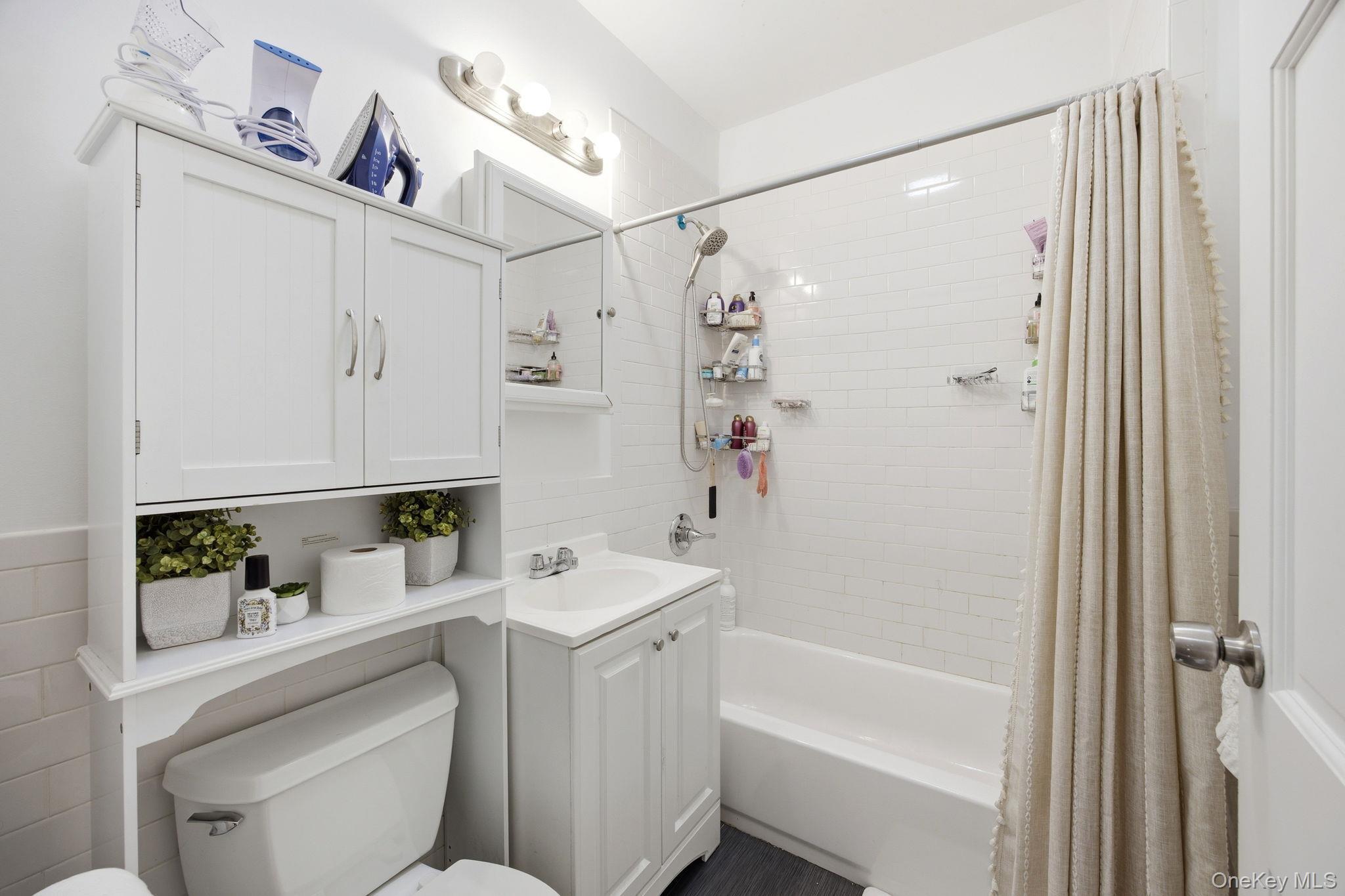 Single Family Grand  Brooklyn, NY 11211, MLS-990423-16