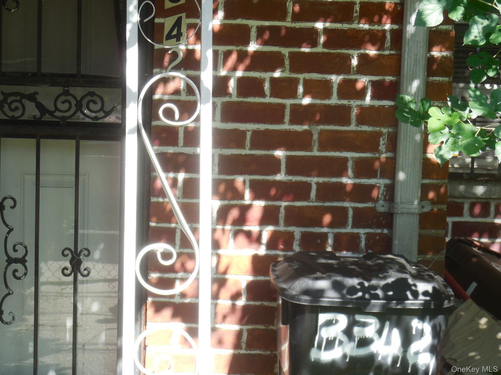 Single Family Gunther  Bronx, NY 10469, MLS-990456-2