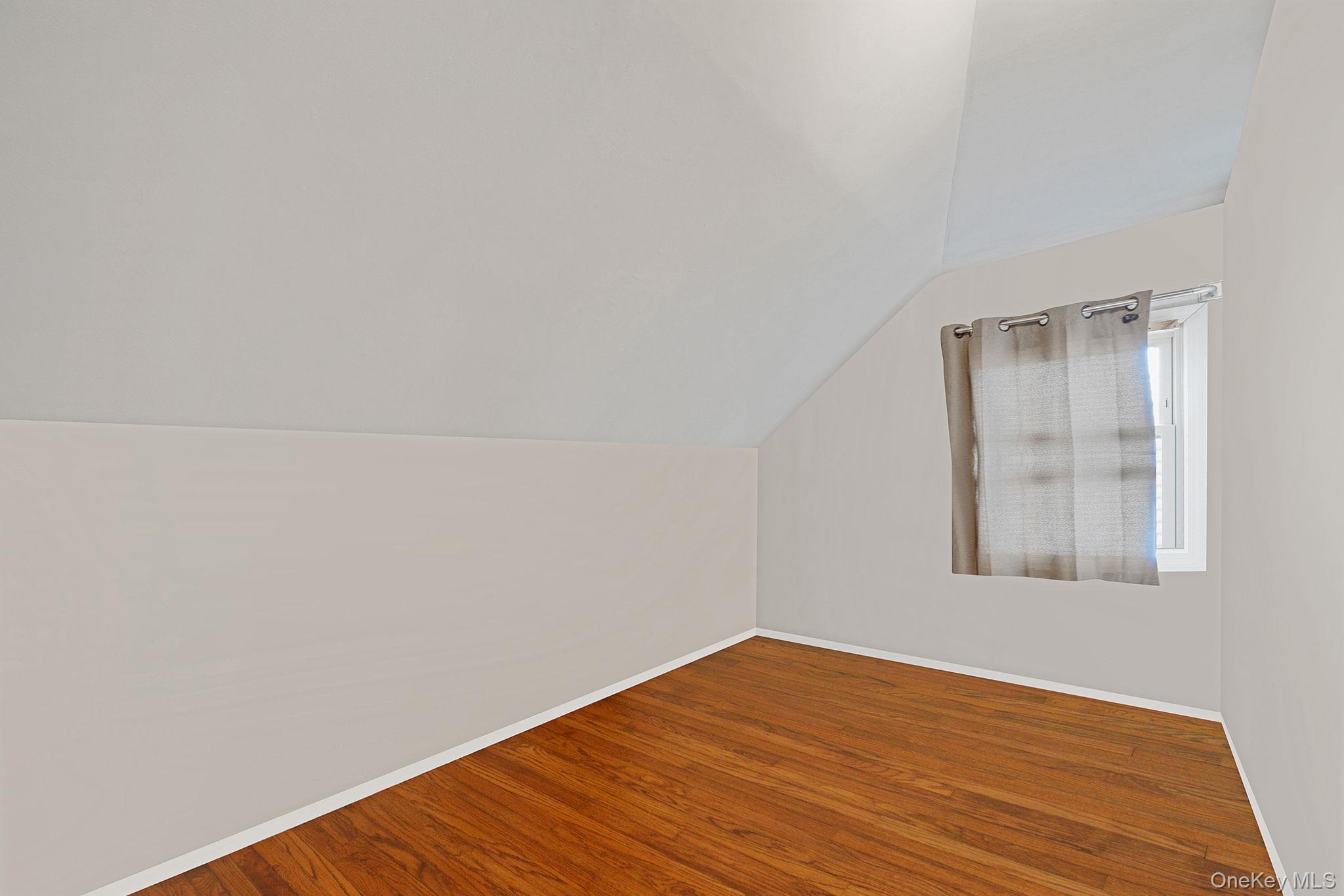 Single Family Beech  Suffolk County, NY 11722, MLS-990467-21
