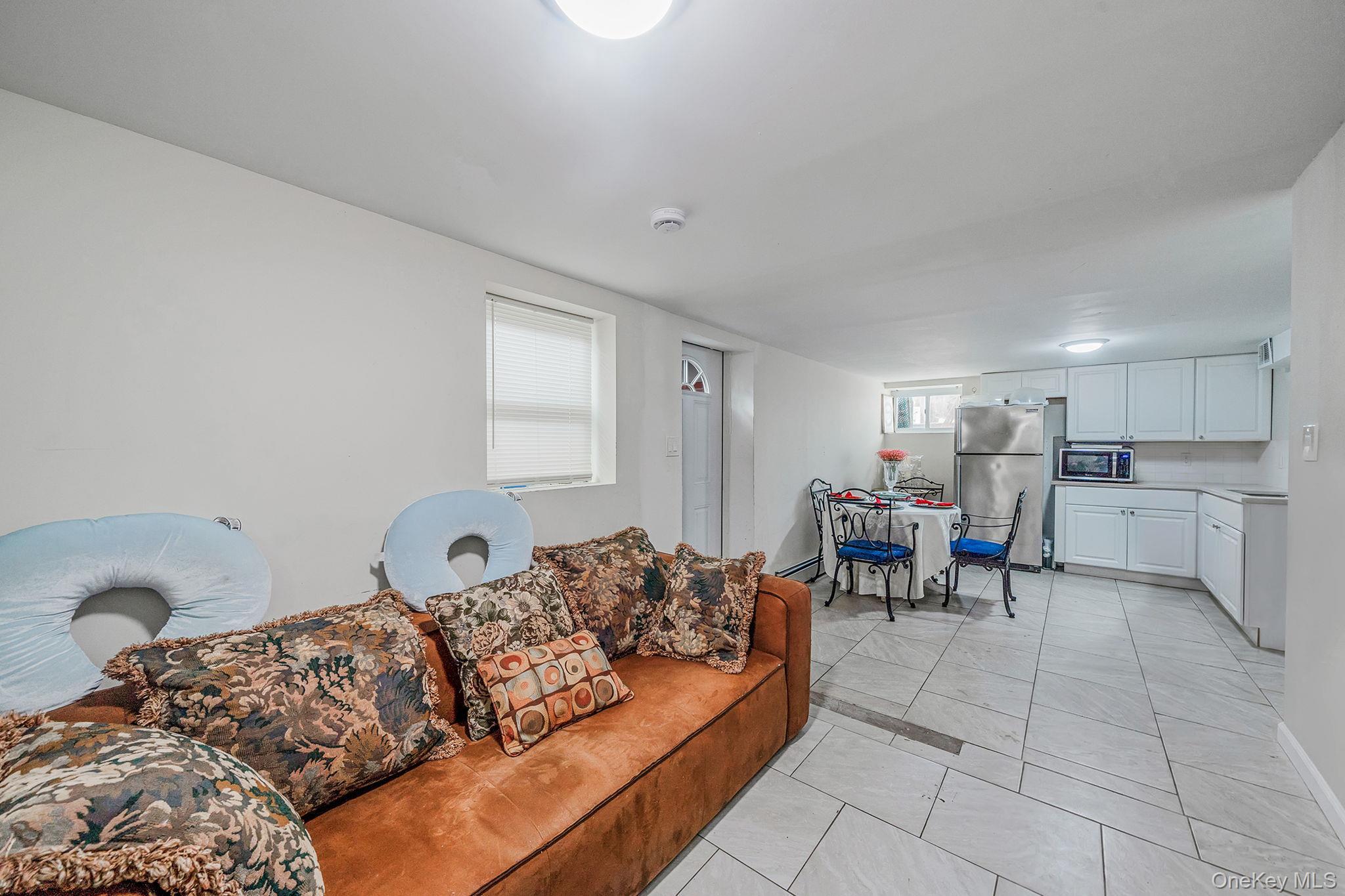 Single Family Beech  Suffolk County, NY 11722, MLS-990467-26