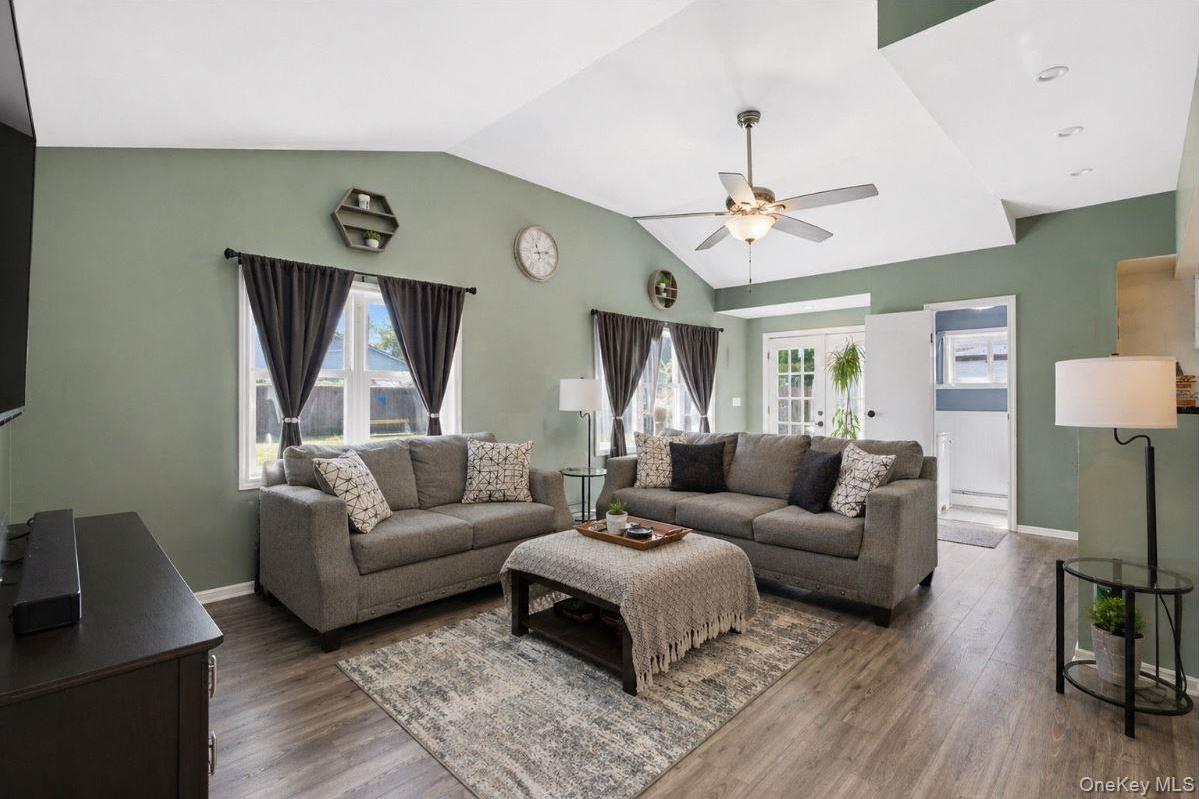Single Family Manatuck  Suffolk County, NY 11706, MLS-990474-2