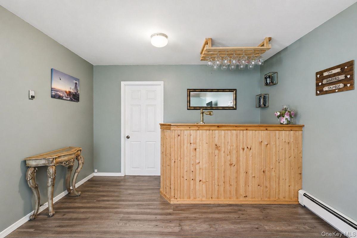 Single Family Manatuck  Suffolk County, NY 11706, MLS-990474-4