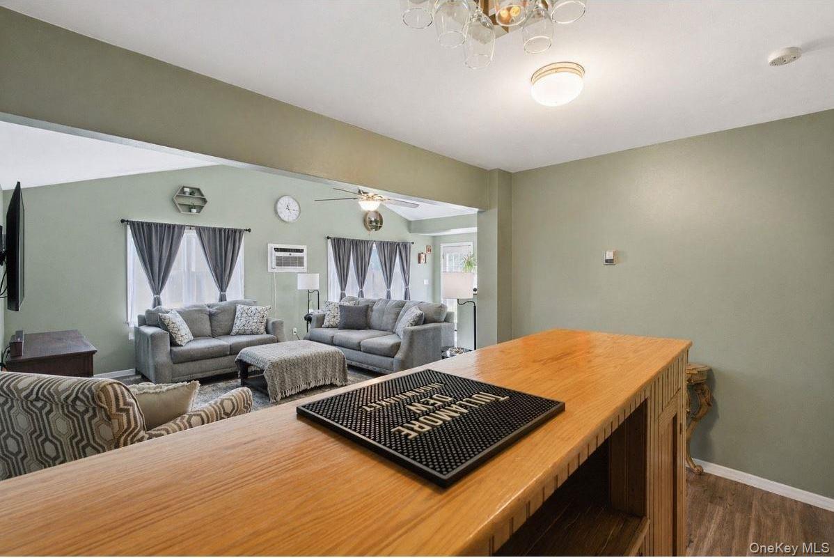 Single Family Manatuck  Suffolk County, NY 11706, MLS-990474-5