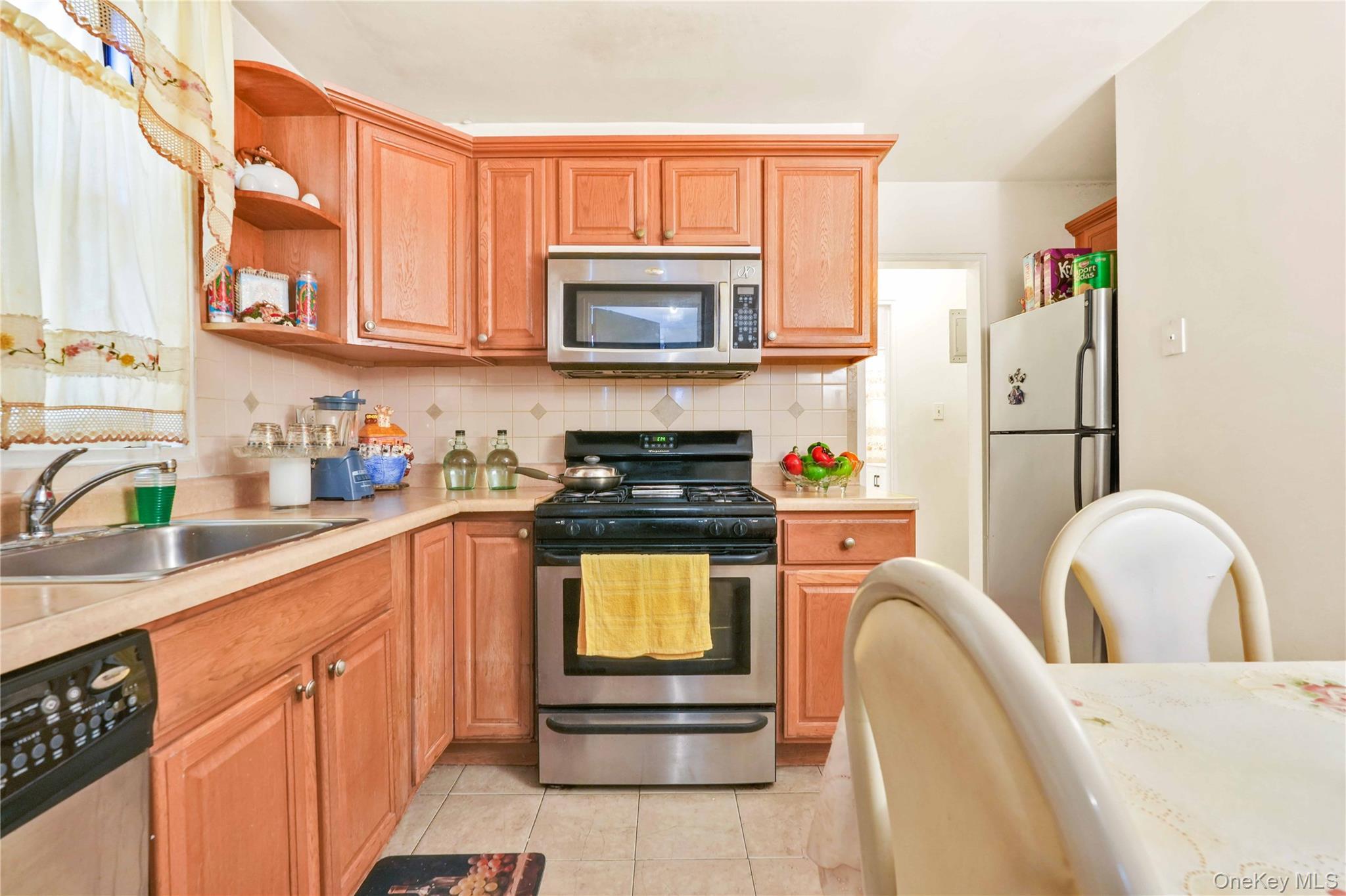 Coop E 53rd Street Brooklyn, NY 11234, MLS-990475-11