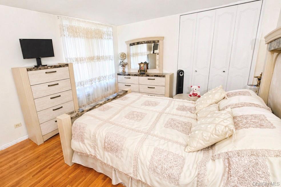 Coop E 53rd Street Brooklyn, NY 11234, MLS-990475-8
