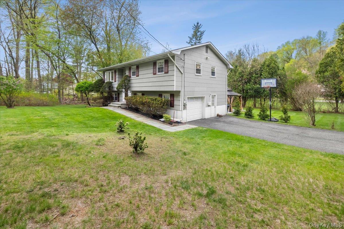 Single Family Bristol  Rockland County, NY 10956, MLS-990479-9