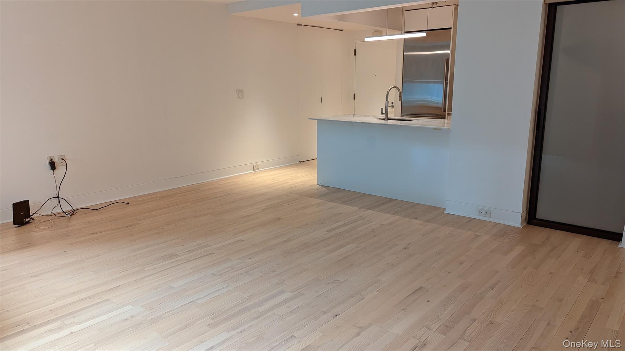 Apartment W 57  Manhattan, NY 10019, MLS-990491-4