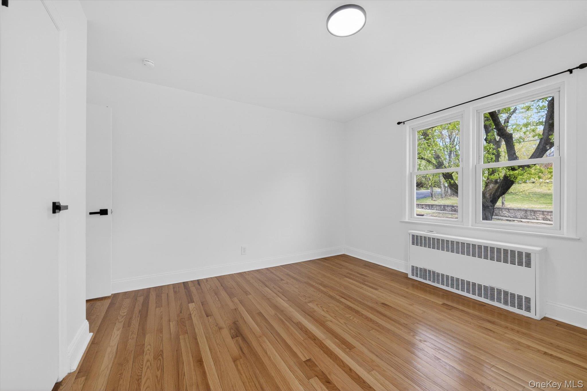 Single Family Roslyn Ulster County, NY 12428, MLS-990492-18