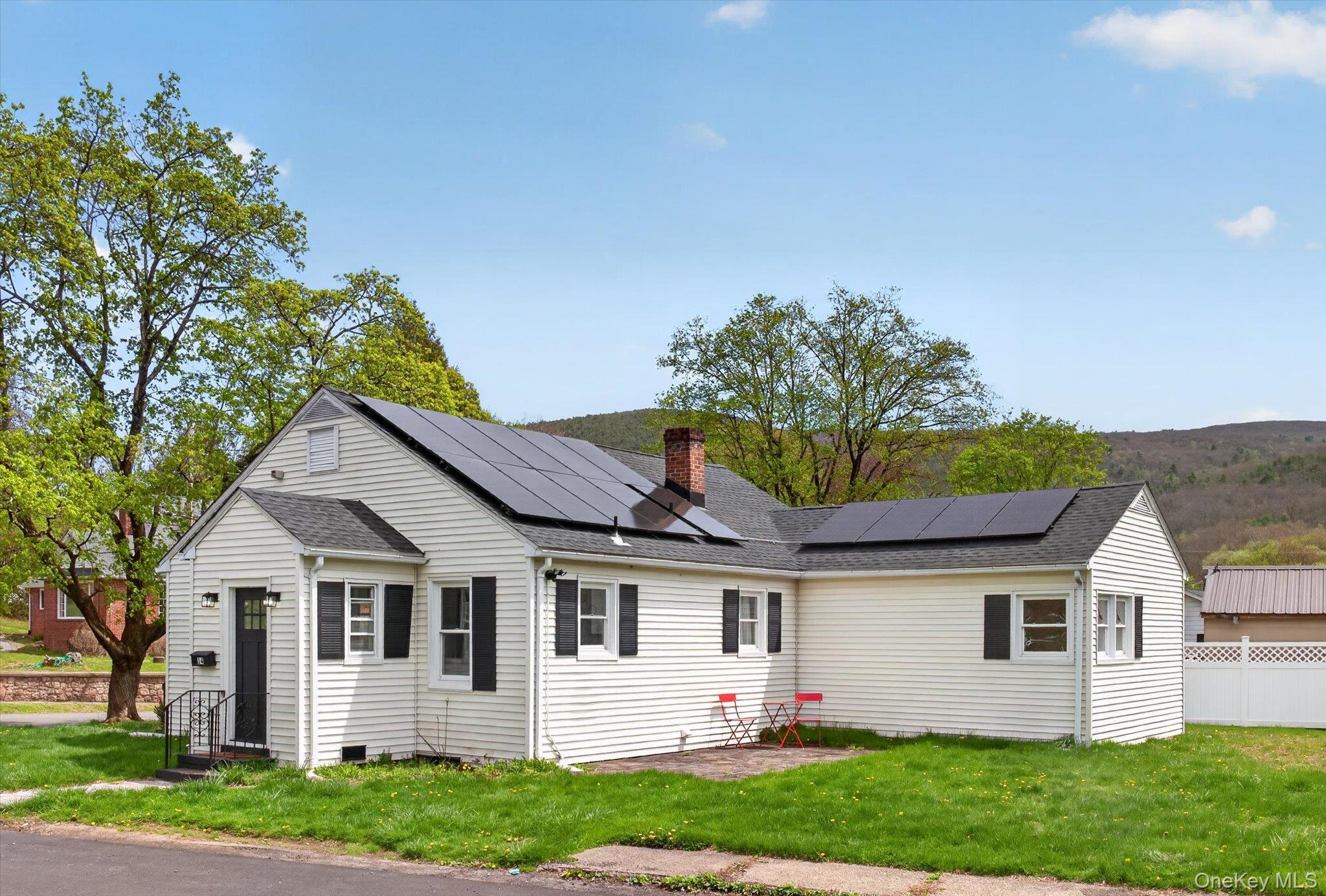 Single Family Roslyn  Ulster County, NY 12428, MLS-990492-29