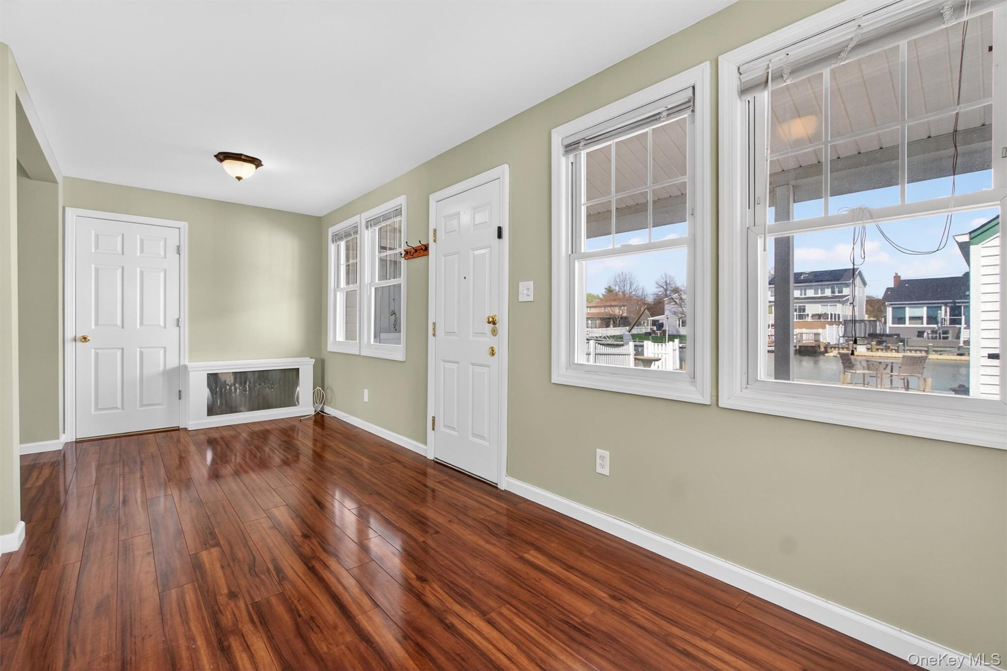 Single Family Forest Nassau County, NY 11758, MLS-990494-6